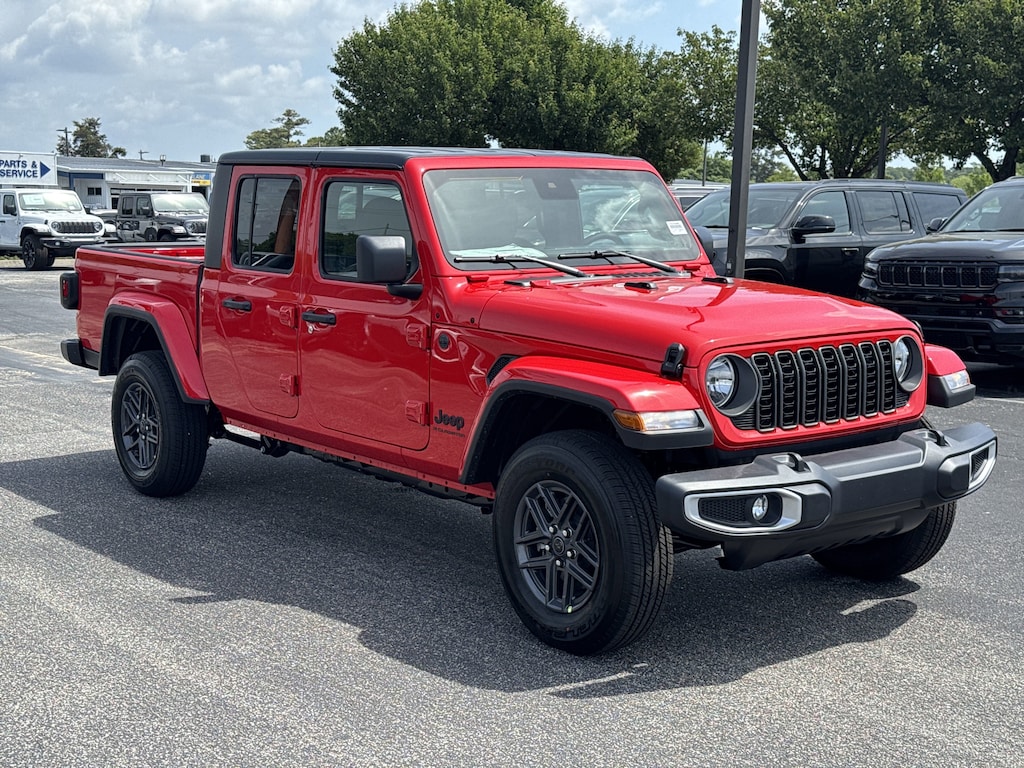 New 2025 Jeep Gladiator Sport S Pickup