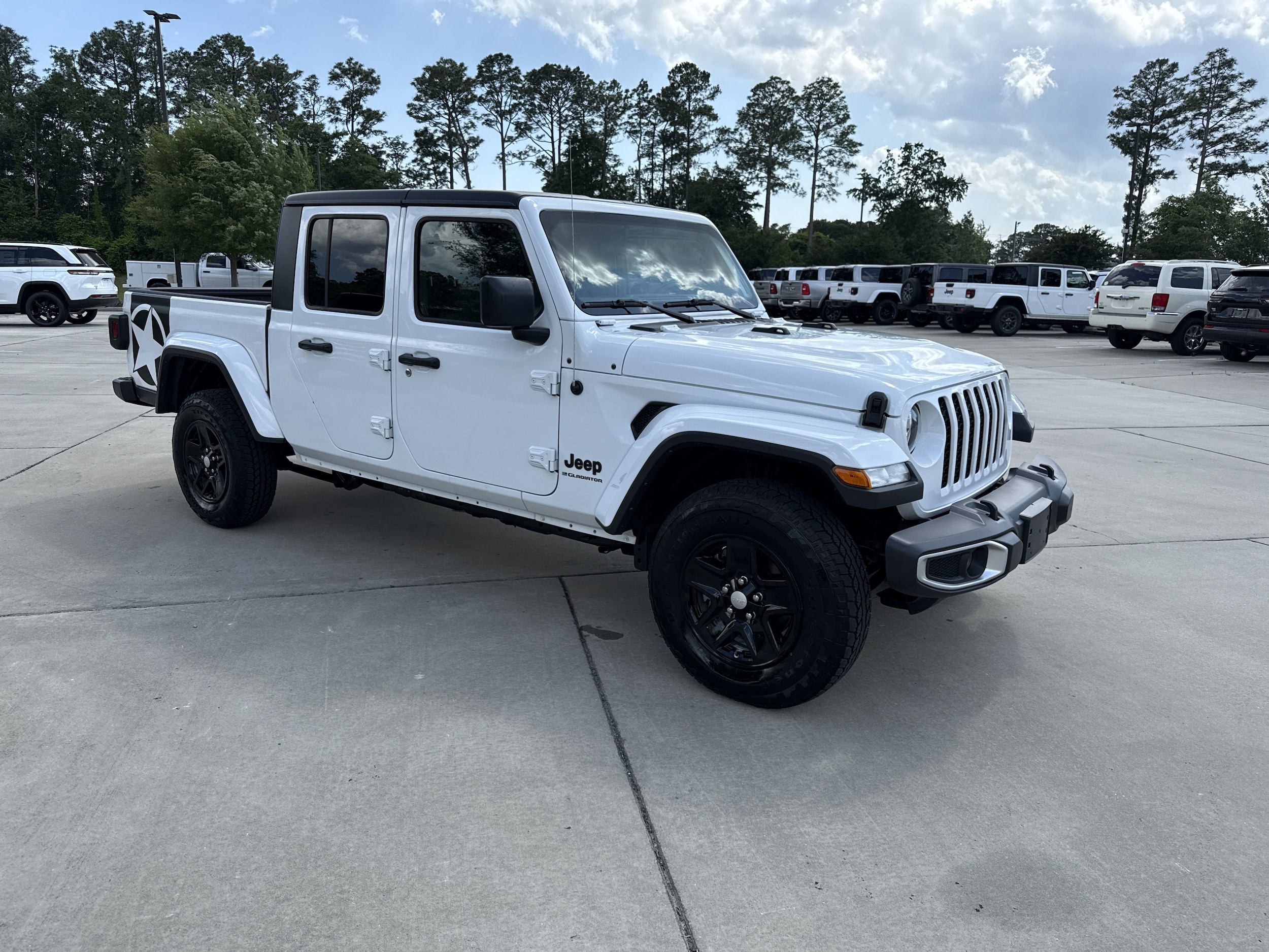 Used 2023 Jeep Gladiator Sport S with VIN 1C6HJTAG3PL535708 for sale in Wilmington, NC