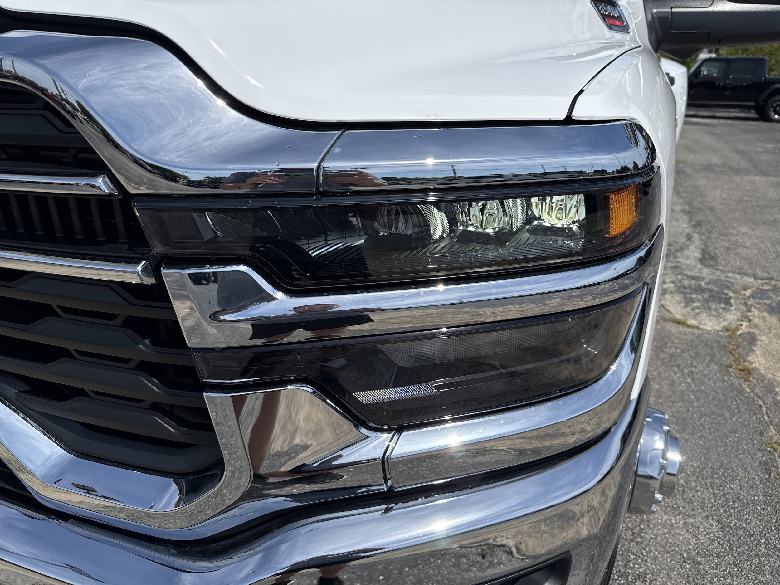 2025 Ram 3500 Big Horn photo 4