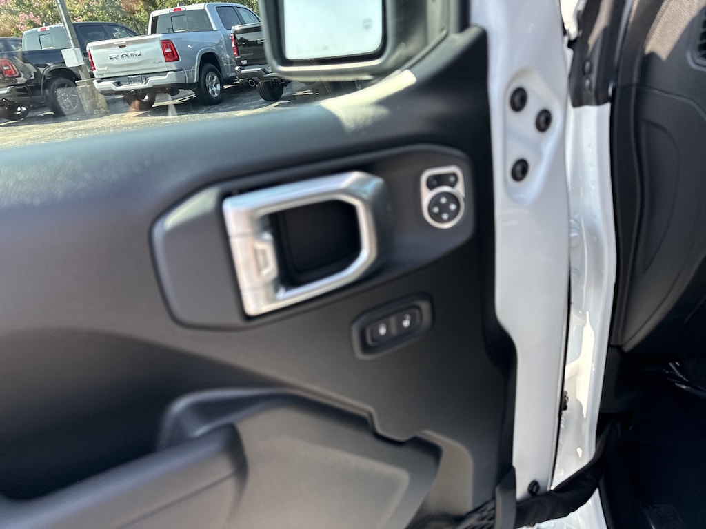 New 2026 Jeep Gladiator Sport S Pickup