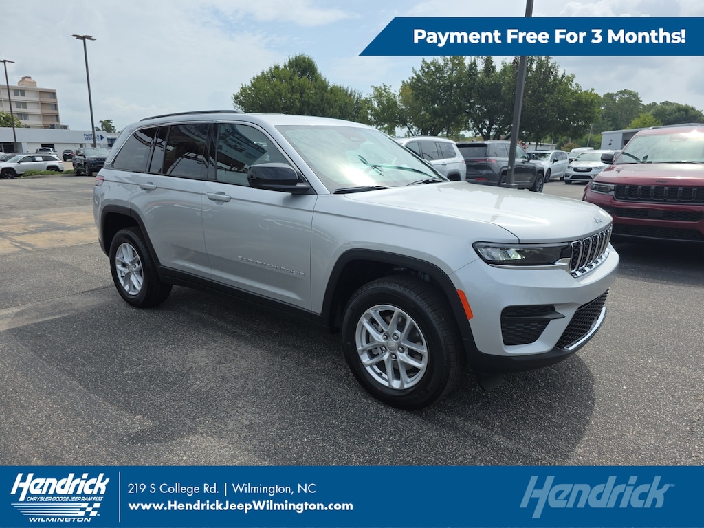 New 2026 Jeep Grand Cherokee Laredo Sport Utility