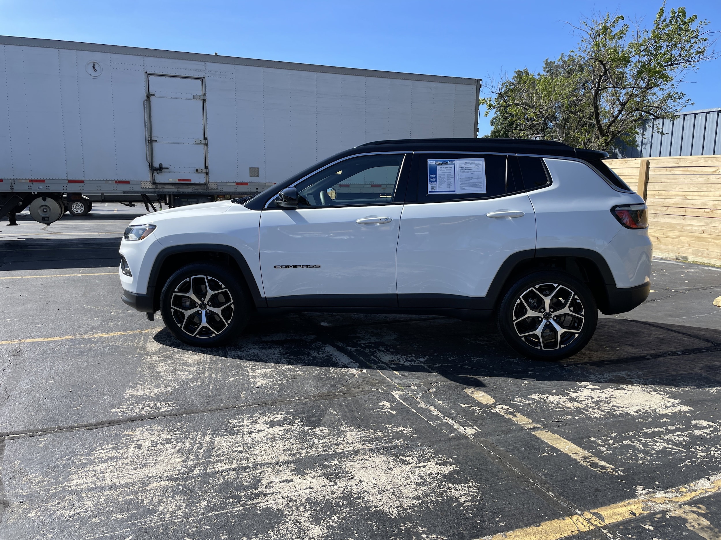 2025 Jeep Compass Limited photo 6