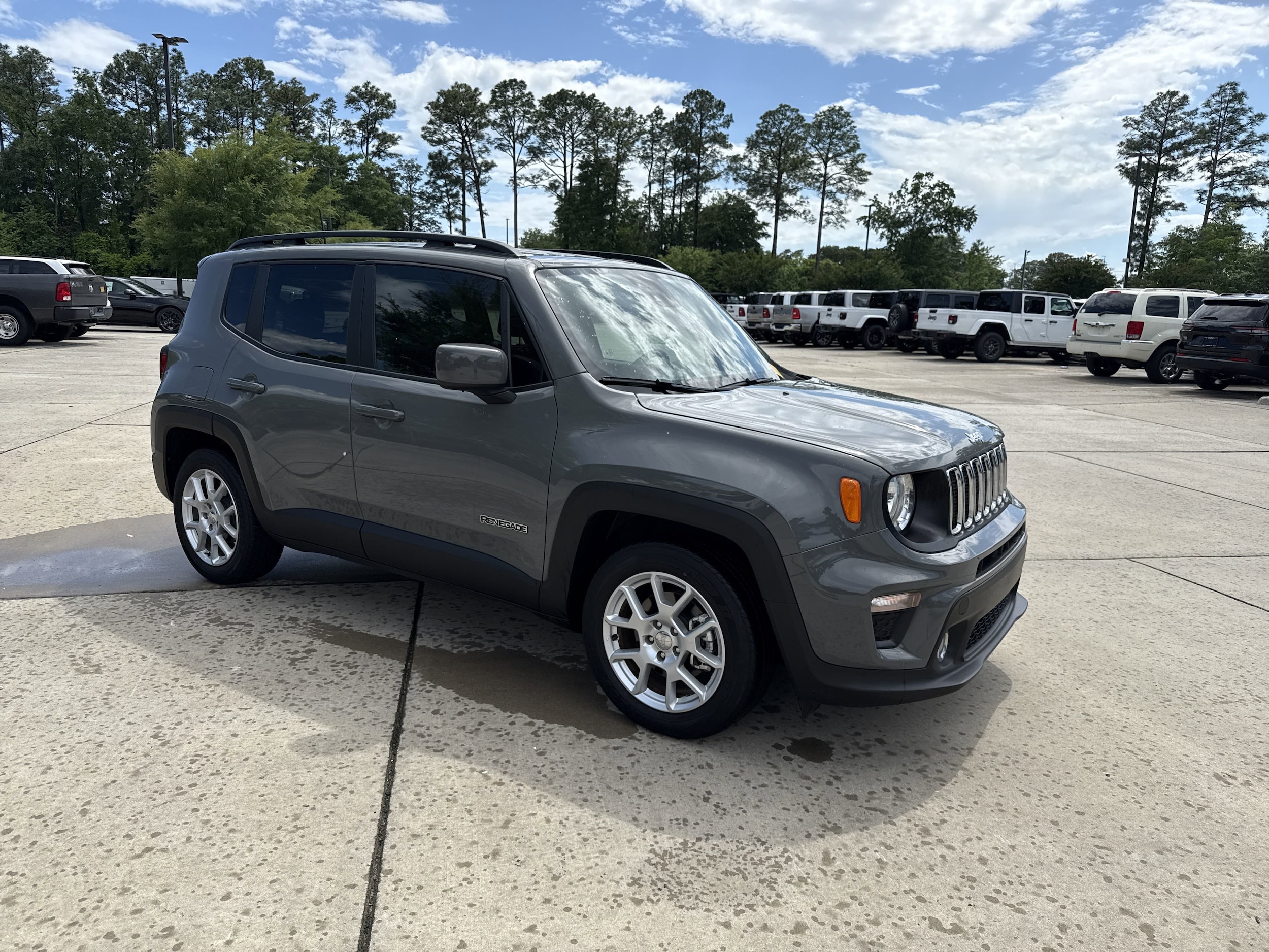 Used 2021 Jeep Renegade Latitude with VIN ZACNJCBB4MPN27944 for sale in Wilmington, NC