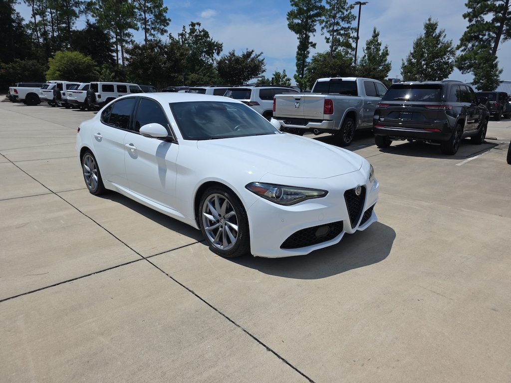 Used 2023 Alfa Romeo Giulia Sedan