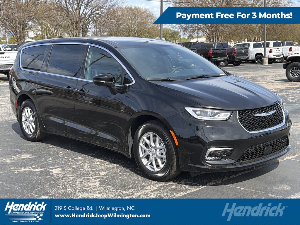 New 2026 Chrysler Pacifica Select Passenger Van
