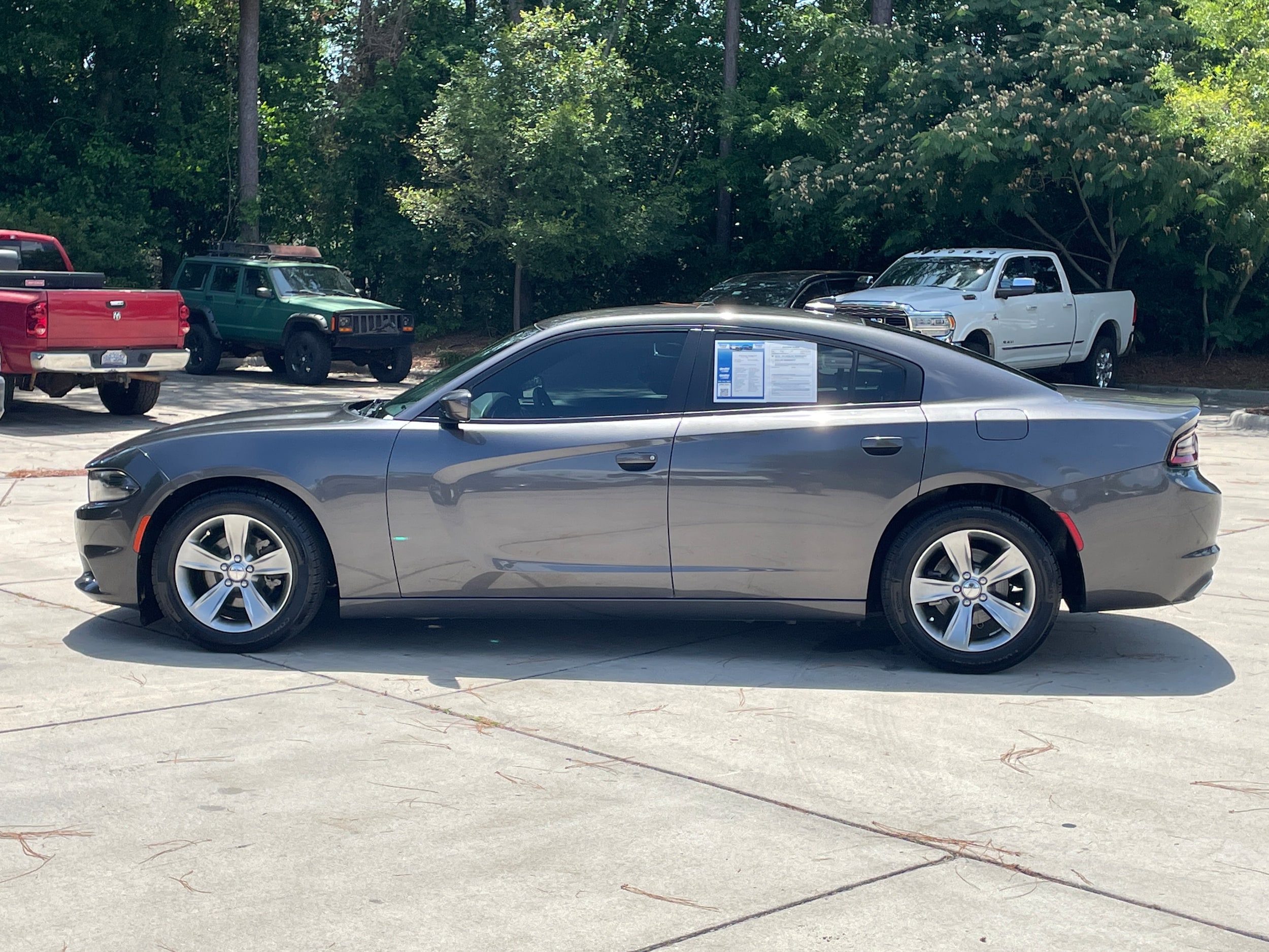 Dodge Charger SXT
