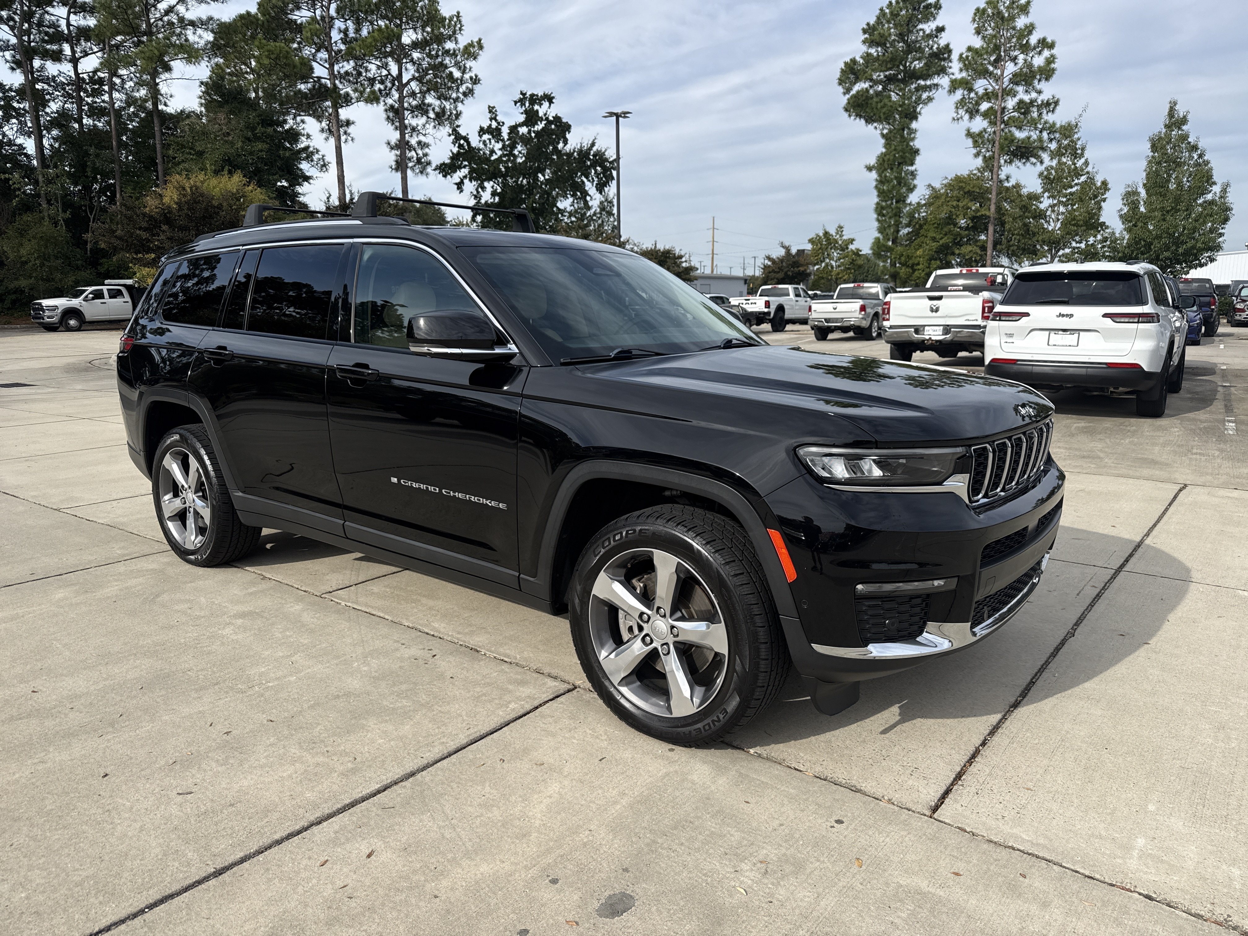 Used 2022 Jeep New Grand Cherokee Limited SUV