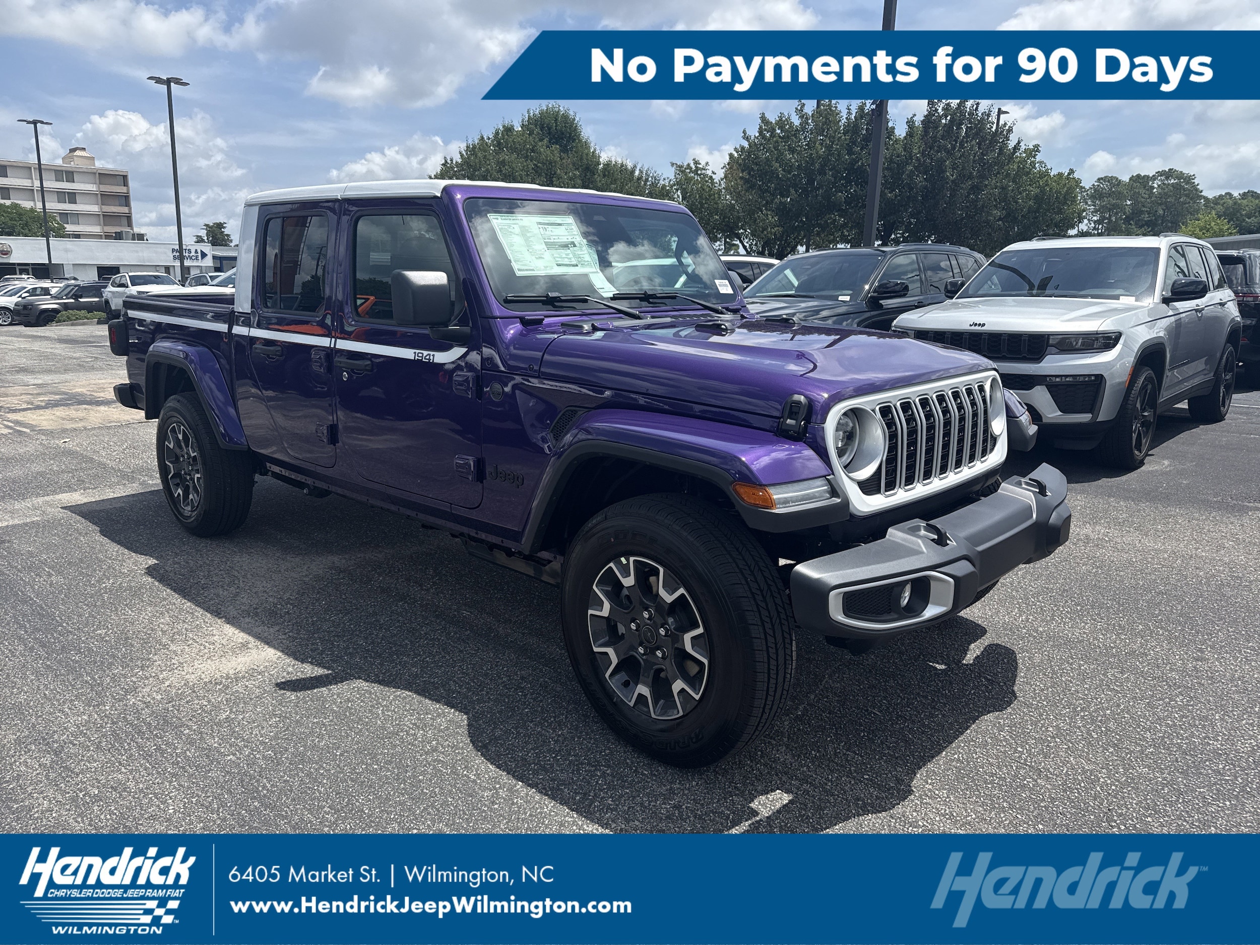 2026 Jeep Gladiator Sahara Auto's photo