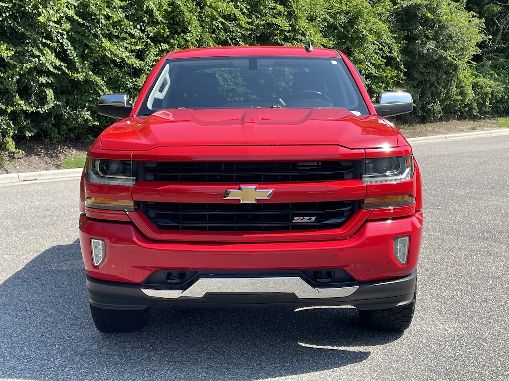 Used 2018 Chevrolet Silverado 1500 LT Truck Crew Cab