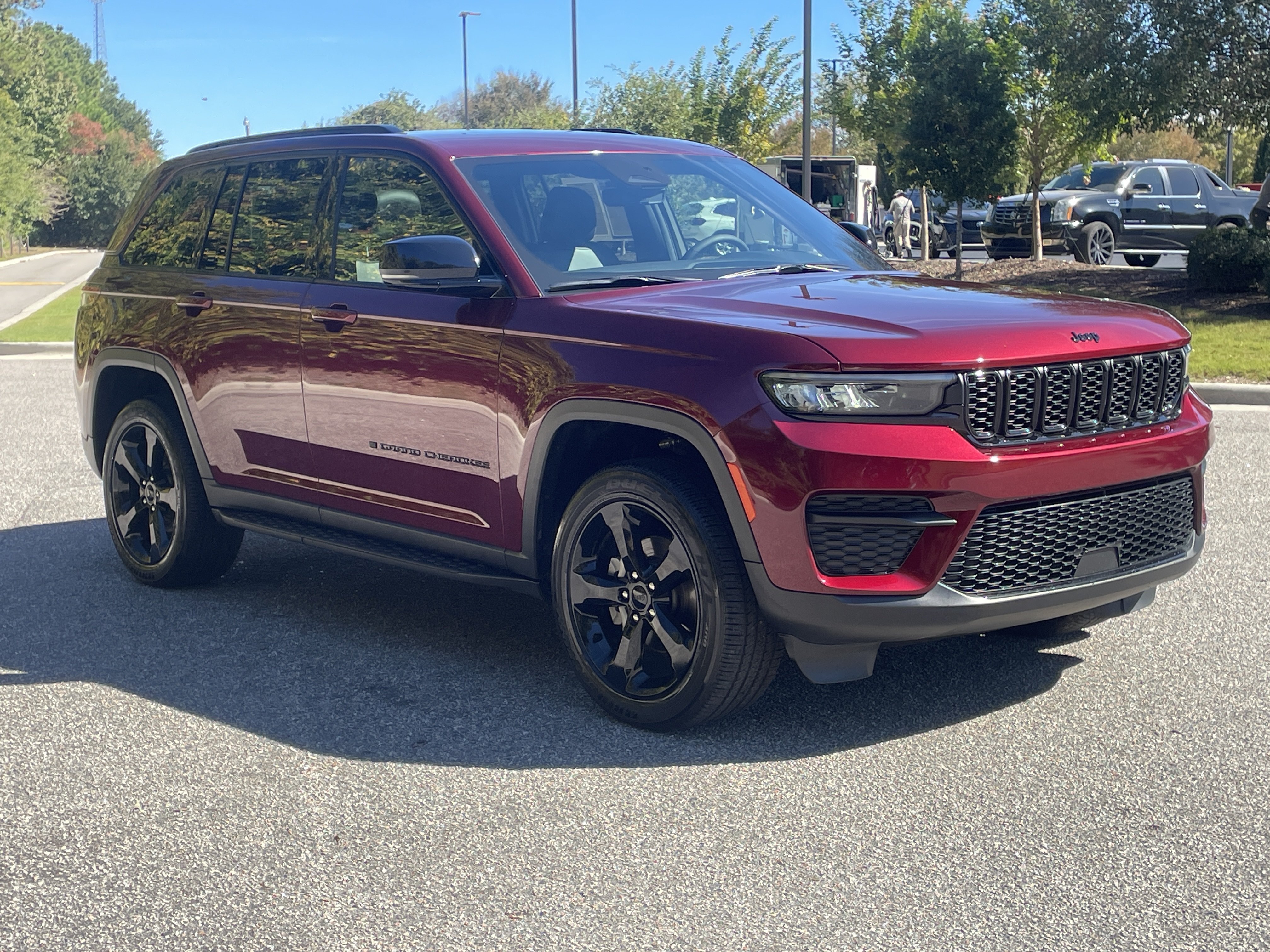 Used 2025 Jeep Grand Cherokee Altitude X SUV