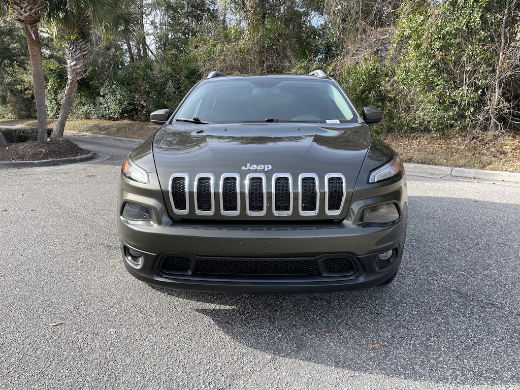 Used 2015 Jeep Cherokee Latitude SUV