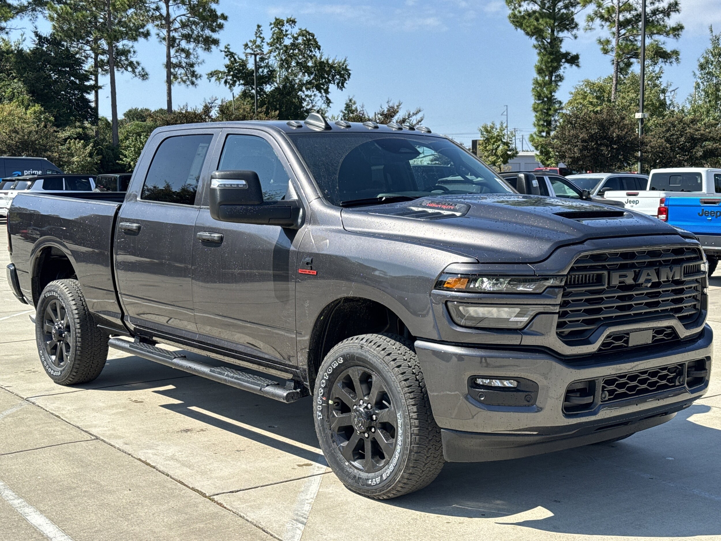 2026 Ram 2500 Tradesman photo 2