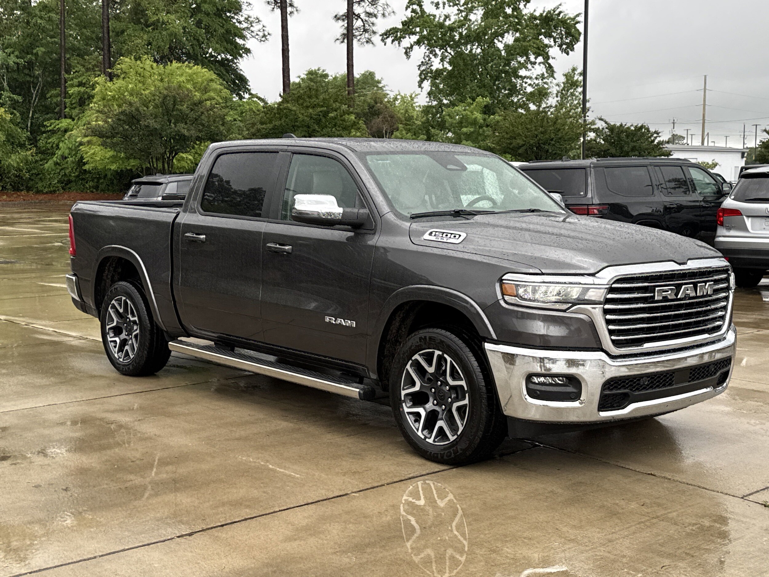 2025 Ram 1500 Laramie photo 2