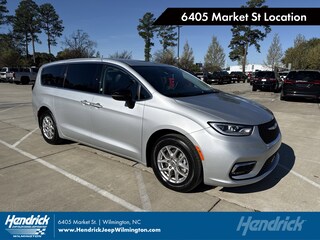 2024 Chrysler Pacifica Touring L Van Passenger Van