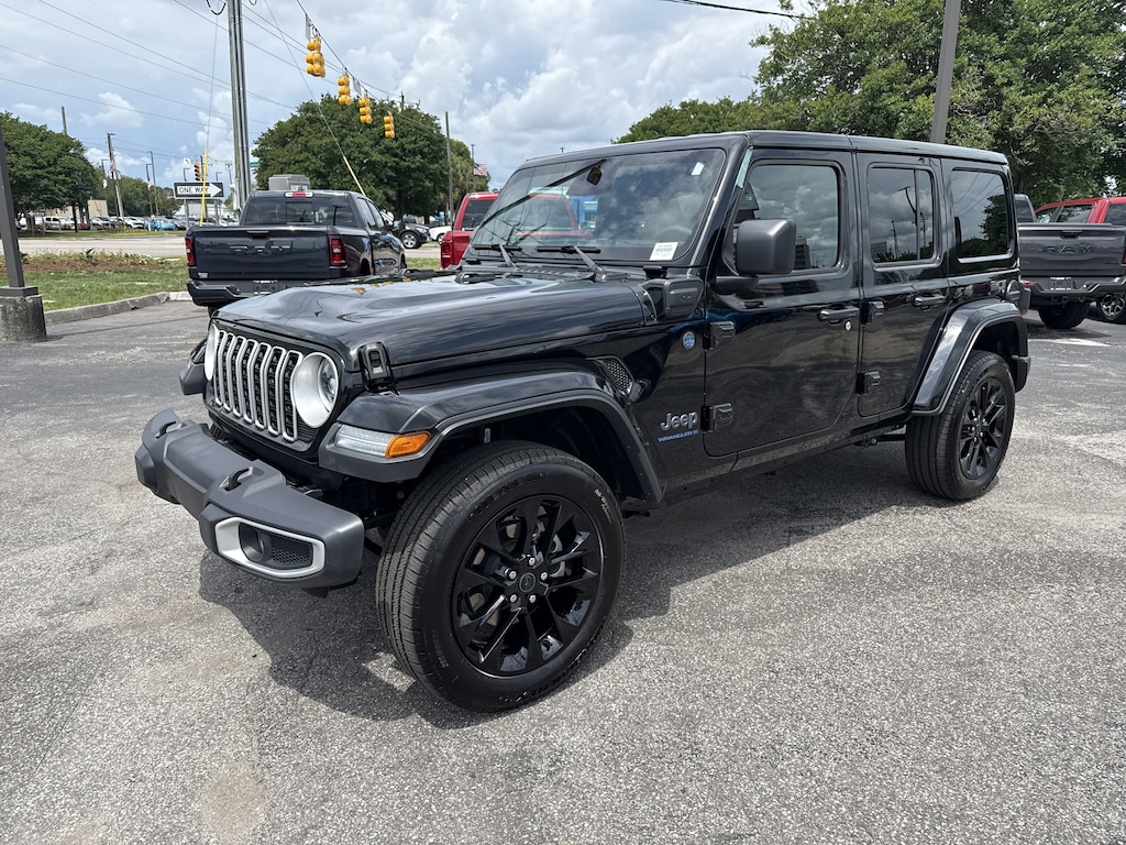 Used 2025 Jeep Wrangler 4xe Sahara SUV