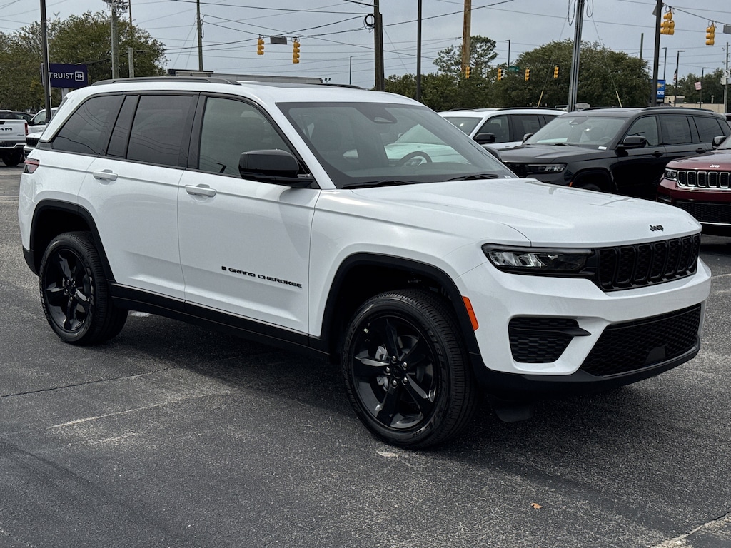 New 2025 Jeep Grand Cherokee Altitude X Sport Utility