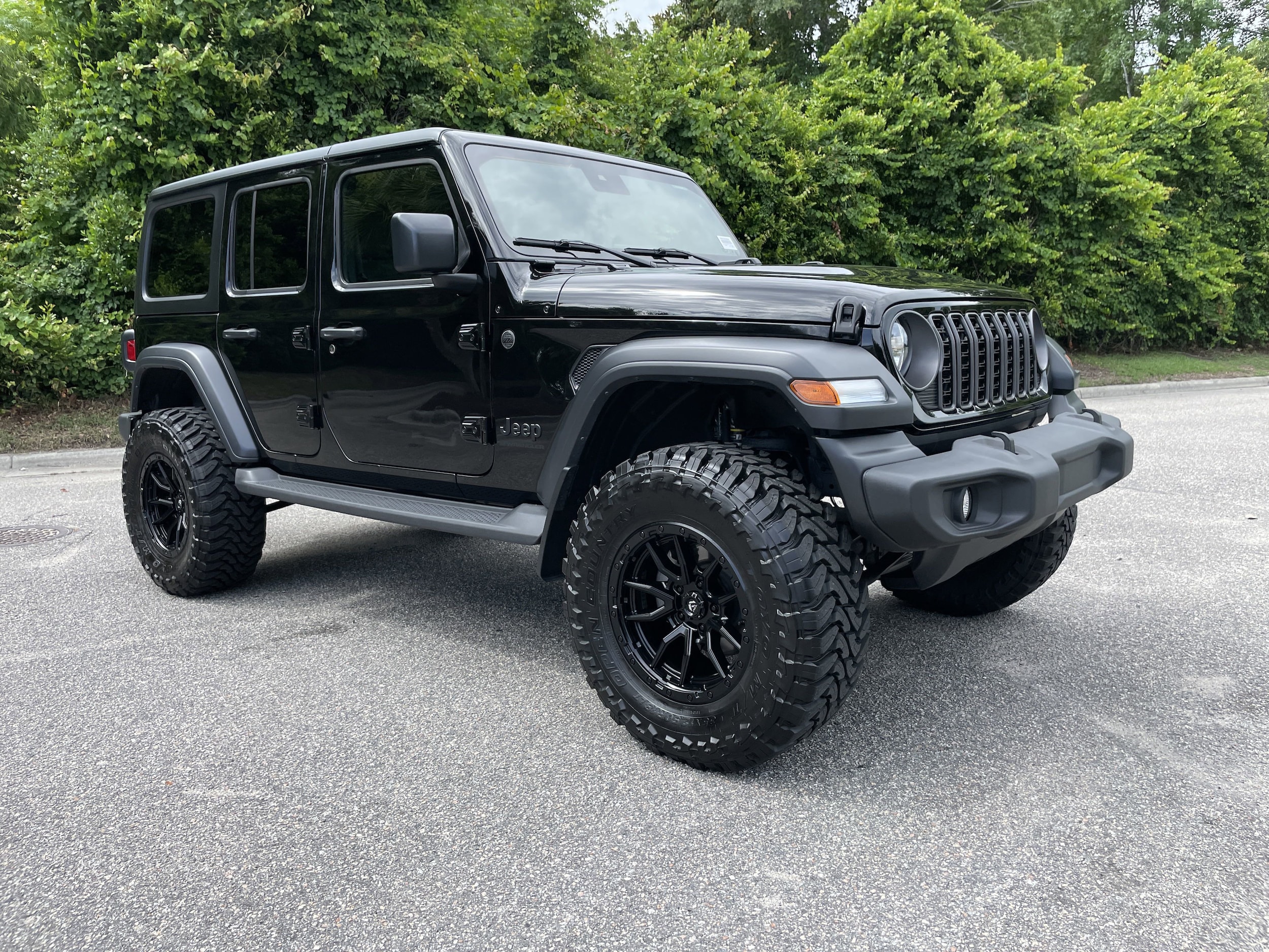 Used 2024 Jeep Wrangler 4-Door Sport S with VIN 1C4PJXDG4RW333274 for sale in Wilmington, NC