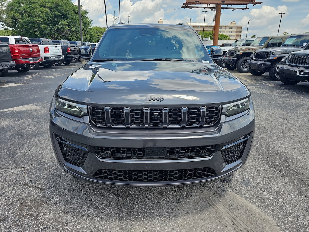 New 2026 Jeep Grand Cherokee L Limited Reserve Sport Utility