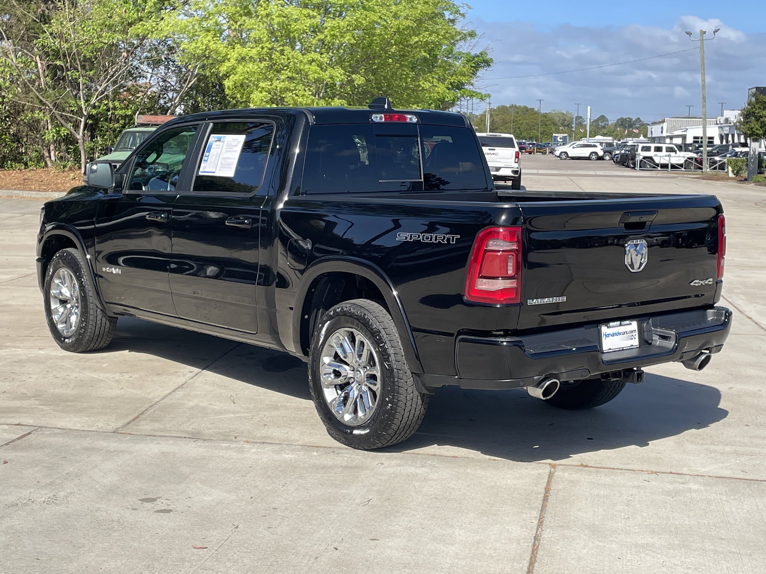 2022 Ram 1500 Laramie photo 6