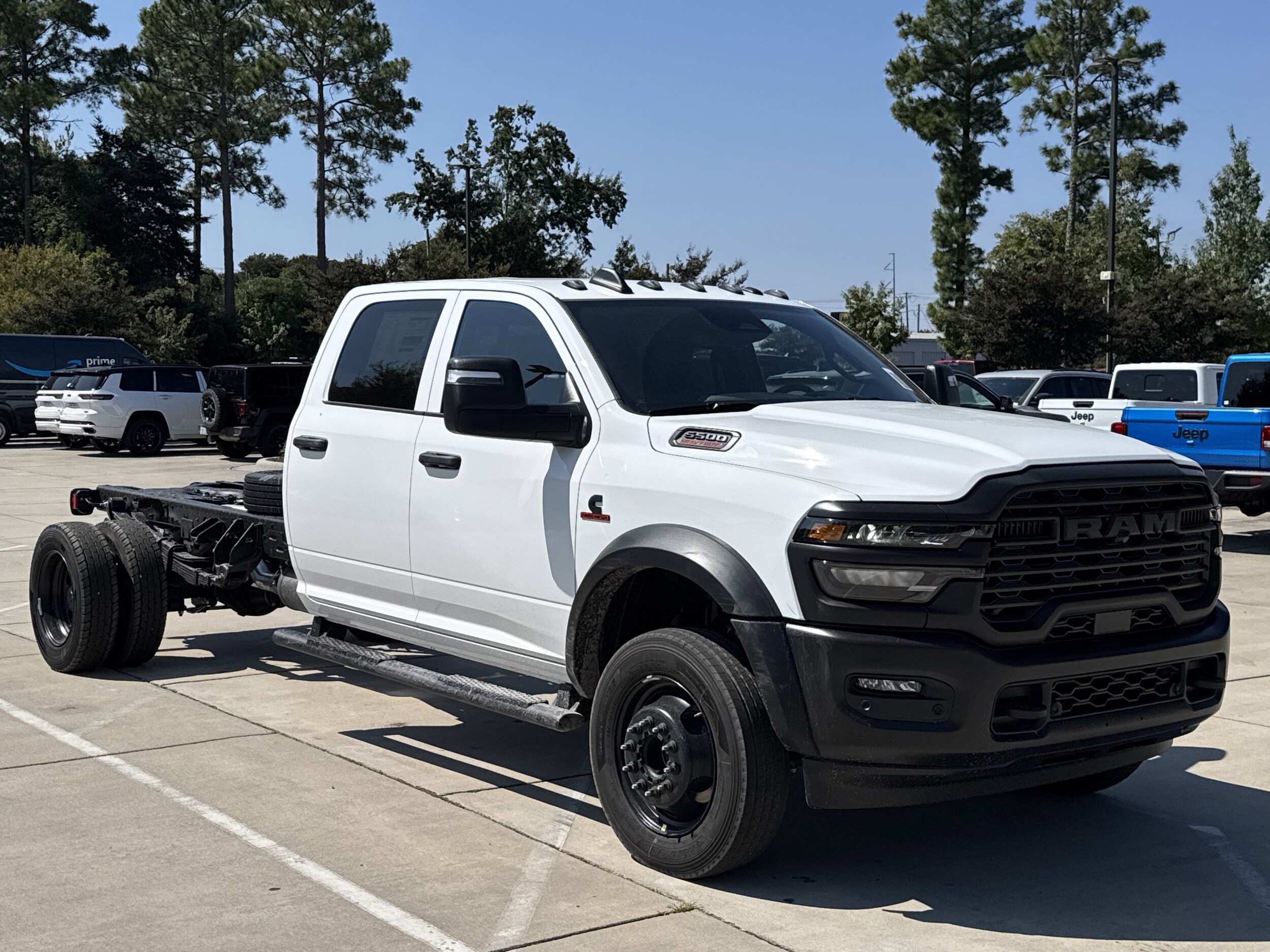2026 Ram 5500 Tradesman photo 2