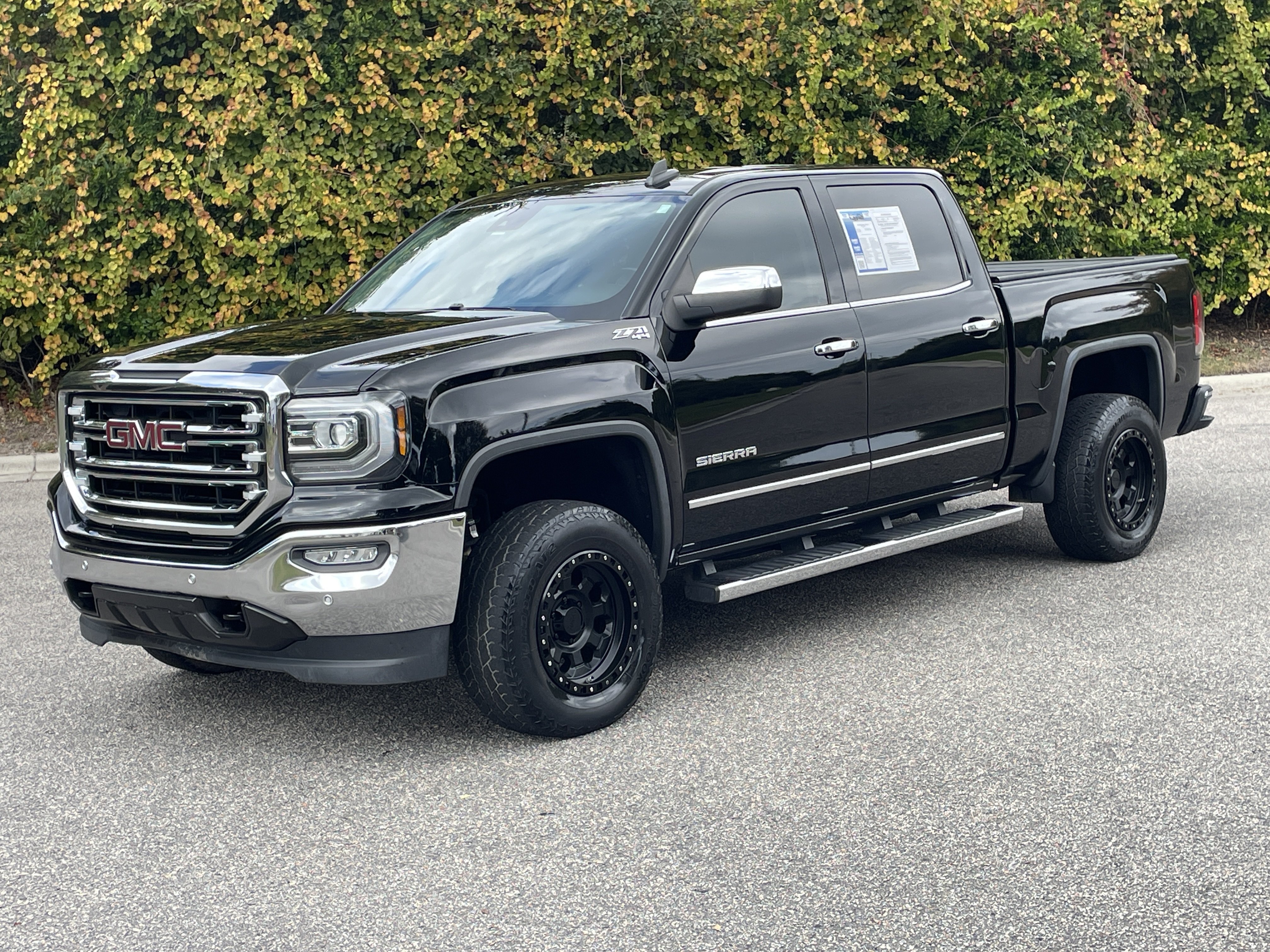 Used 2018 GMC Sierra 1500 SLT Truck Crew Cab
