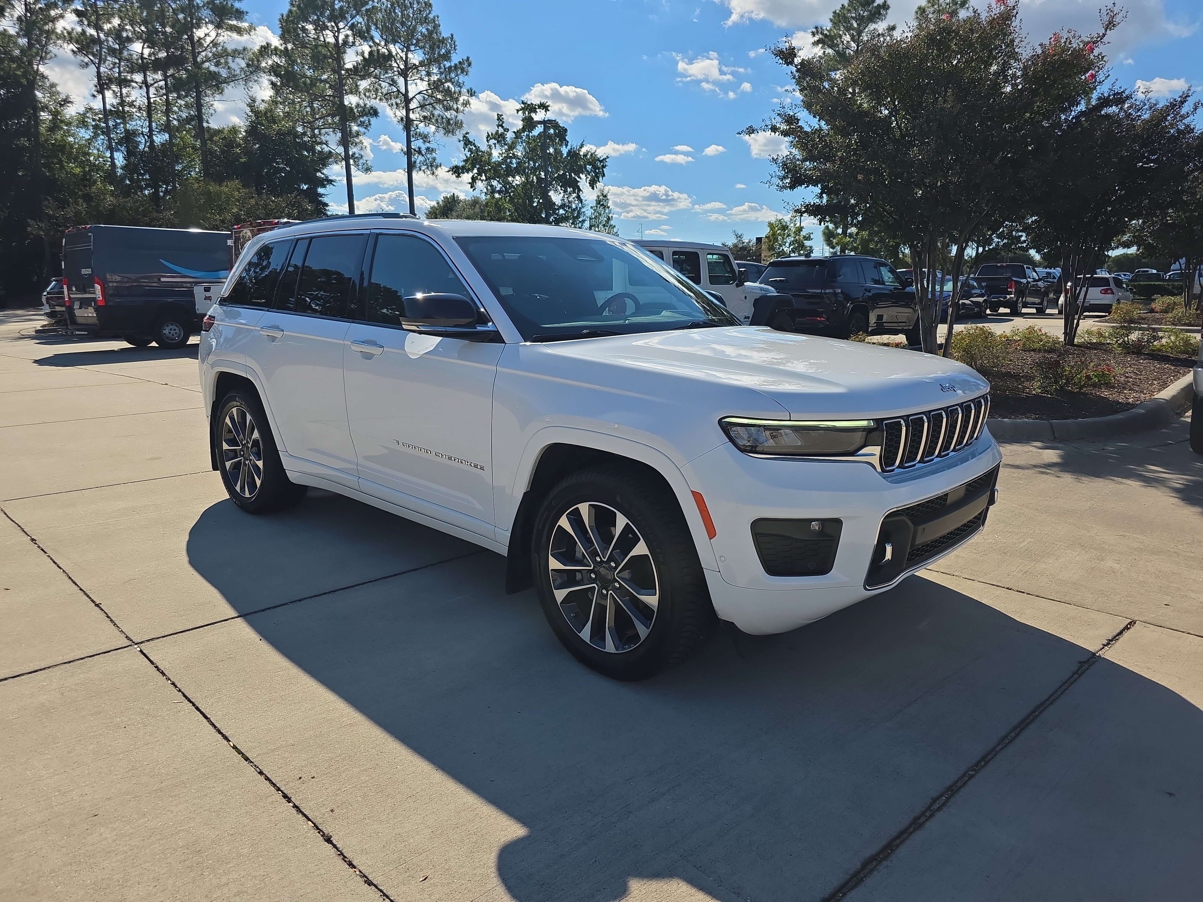 2023 Jeep Grand Cherokee Overland SUV