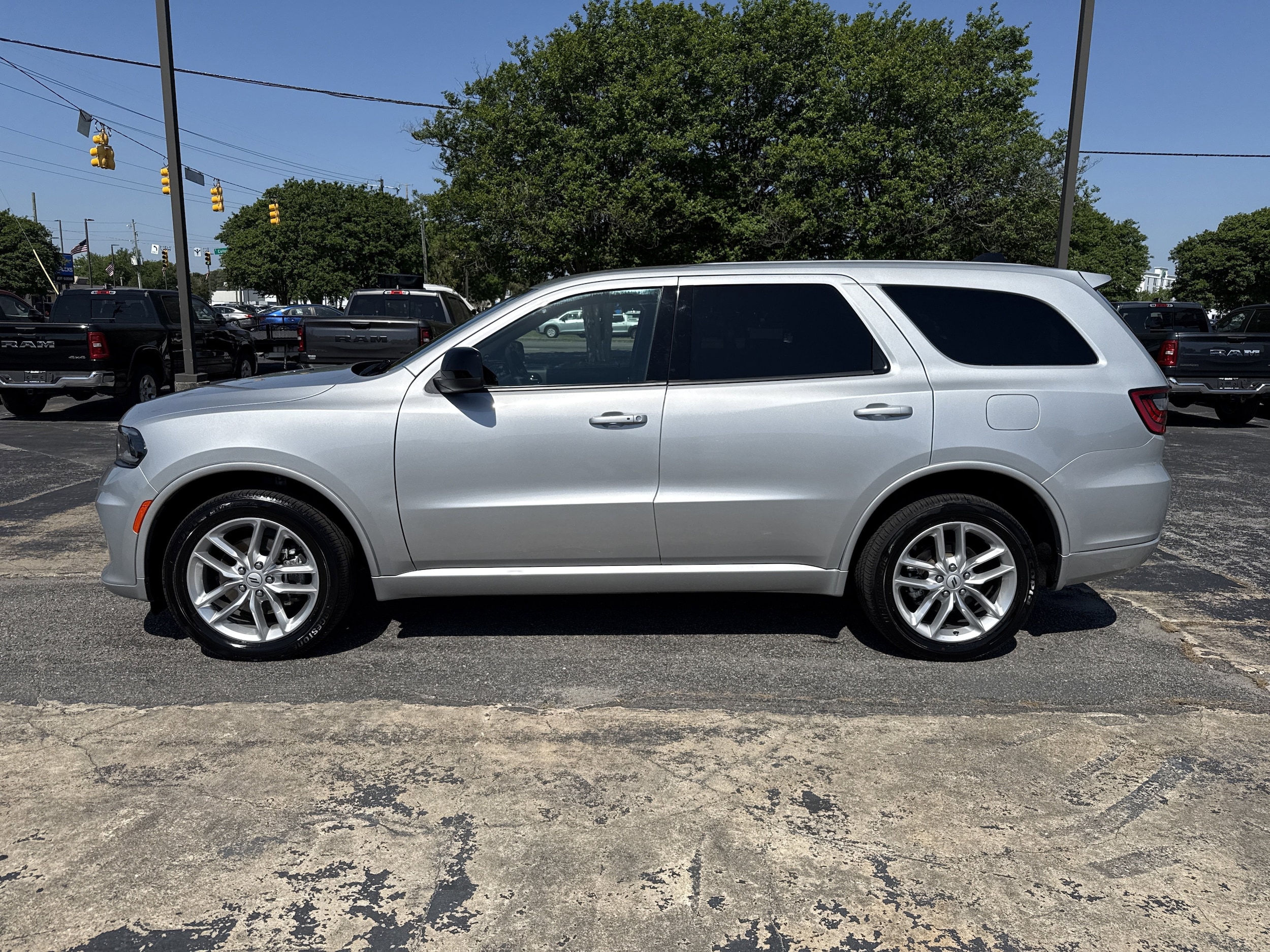 2025 Dodge Durango GT photo 5
