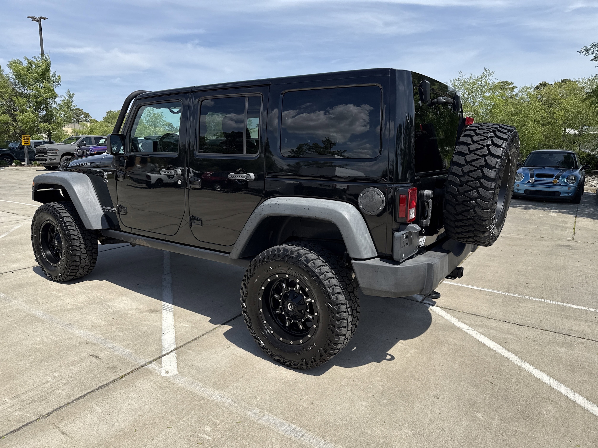 2017 Jeep Wrangler JK Unlimited Rubicon photo 3
