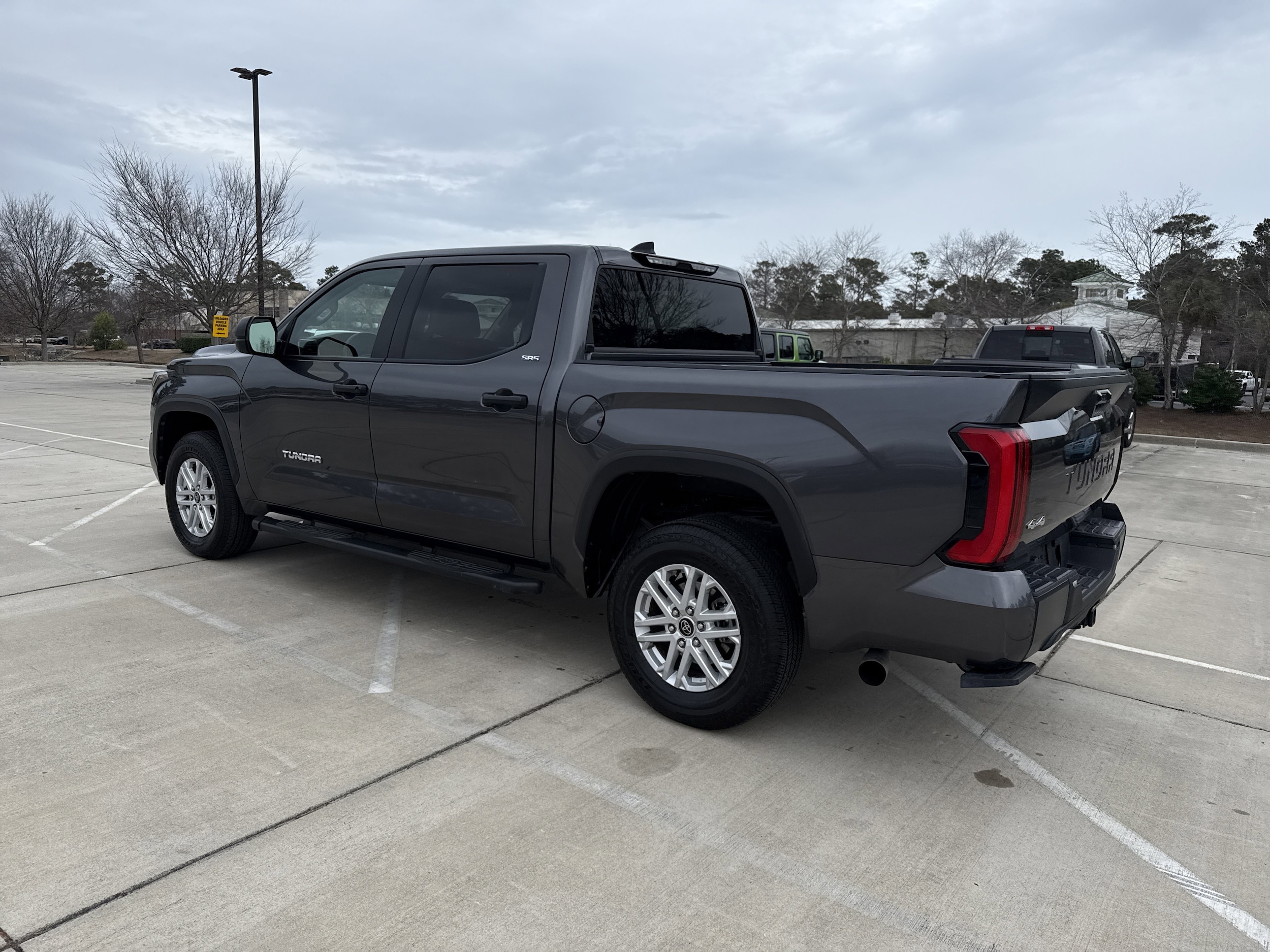 2024 Toyota Tundra SR5 photo 6