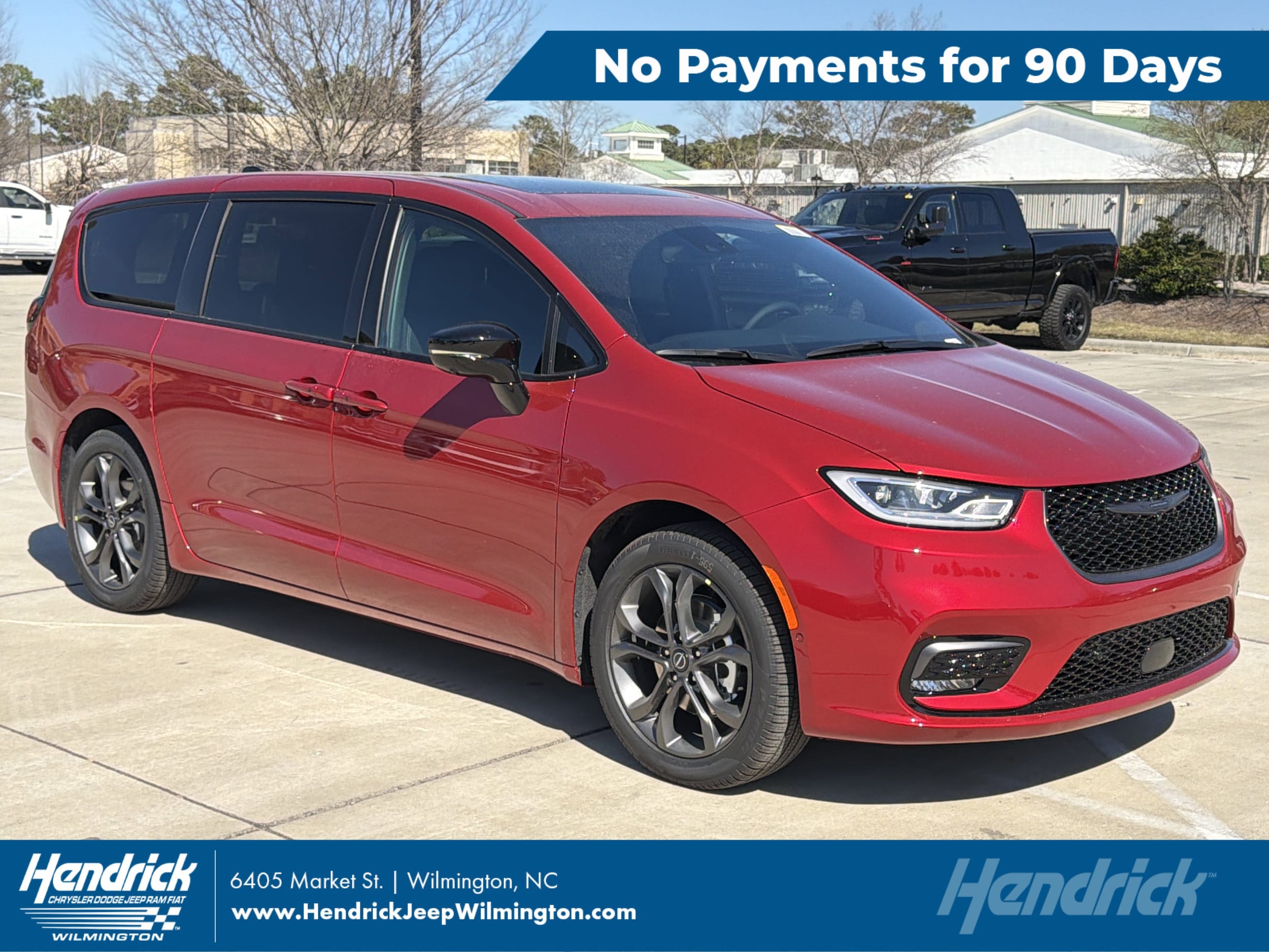 2026 Chrysler Pacifica Select's photo