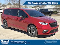 2026 Chrysler Pacifica Select Passenger Van