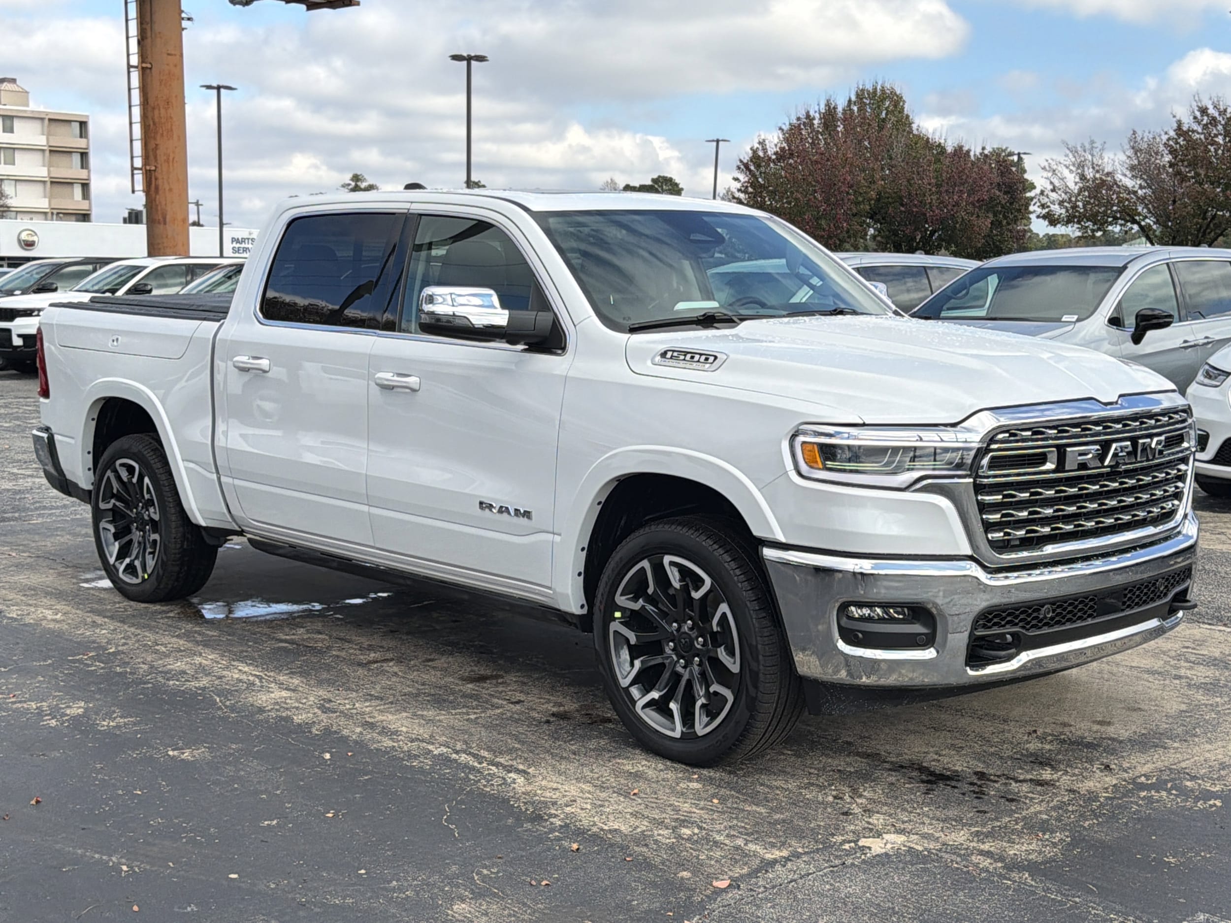 New Ivory White Tri-Coat Pearlcoat 2026 Ram 1500 Longhorn in