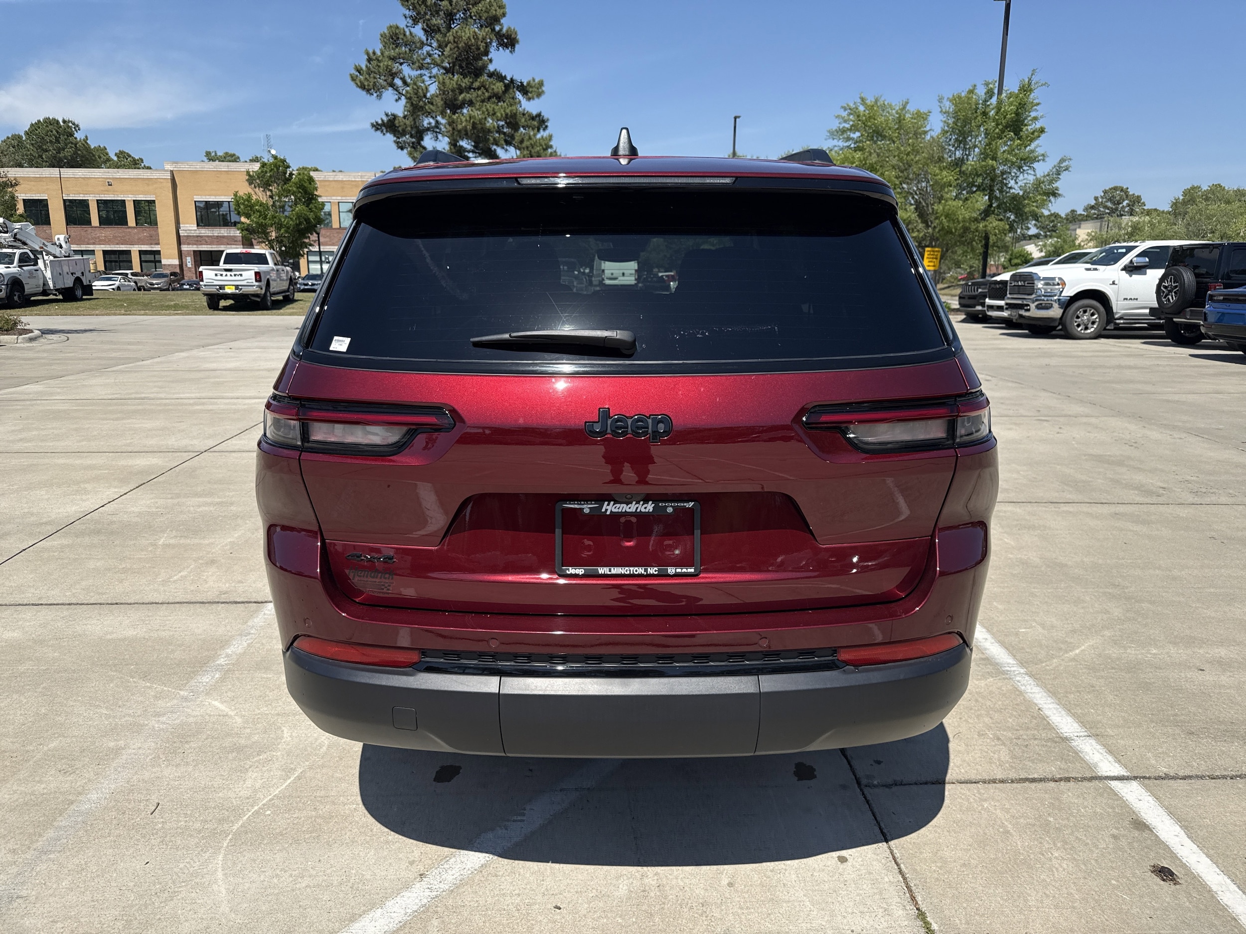 2024 Jeep Grand Cherokee L Altitude X photo 3