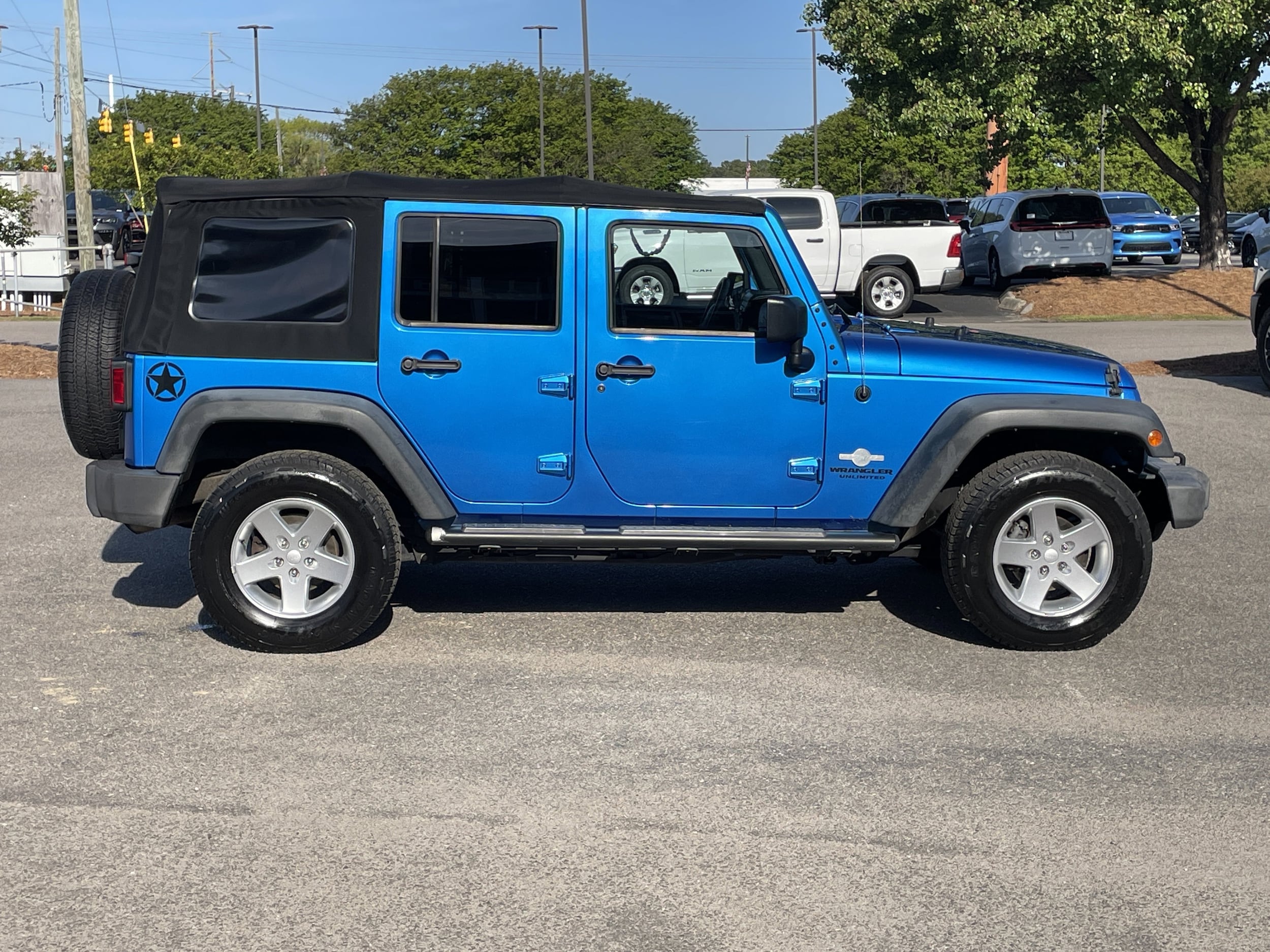 2015 Jeep Wrangler Unlimited Sport photo 2