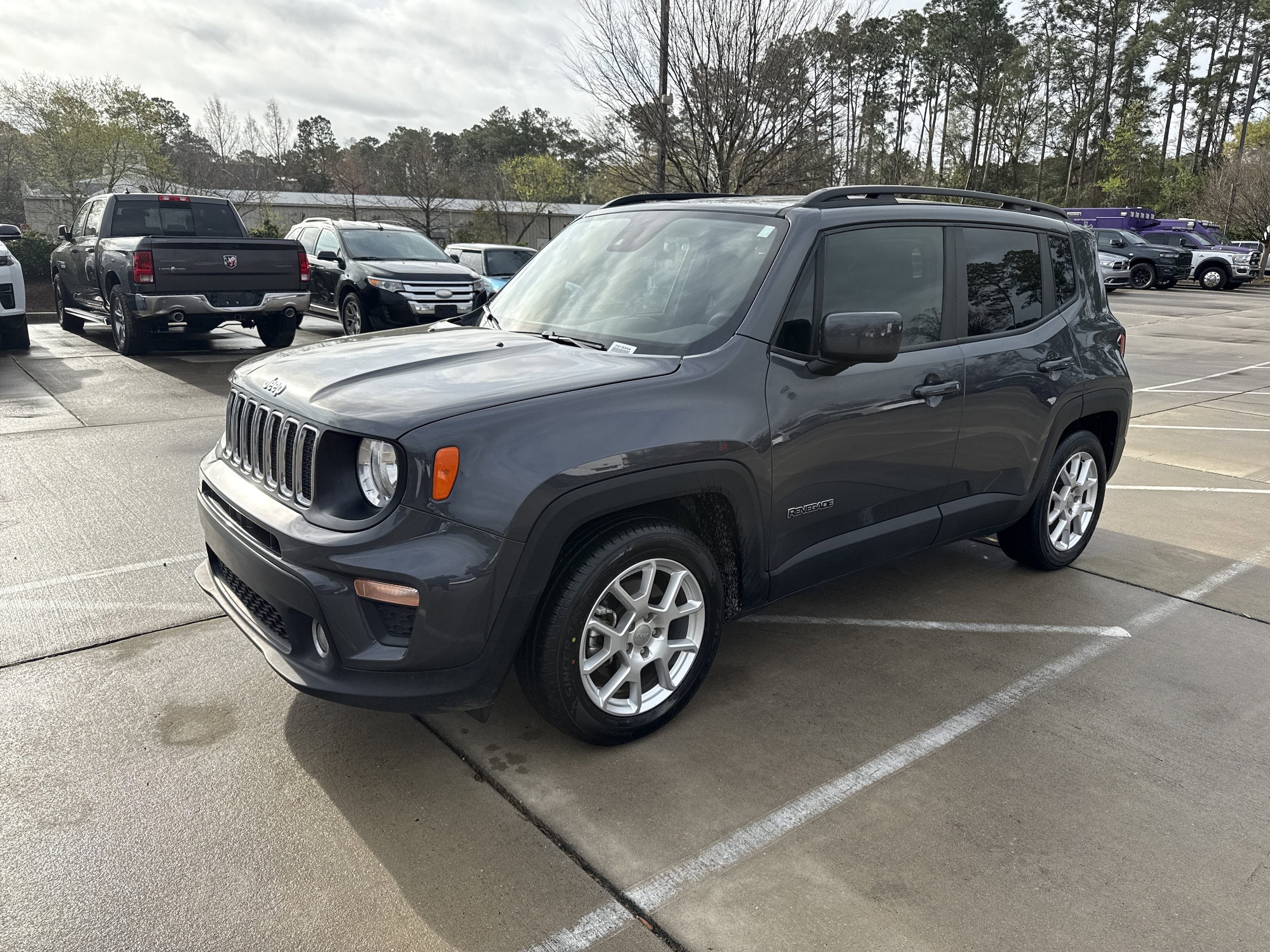 2021 Jeep Renegade Latitude photo 4