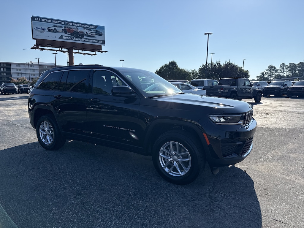 New 2026 Jeep Grand Cherokee Laredo X Sport Utility