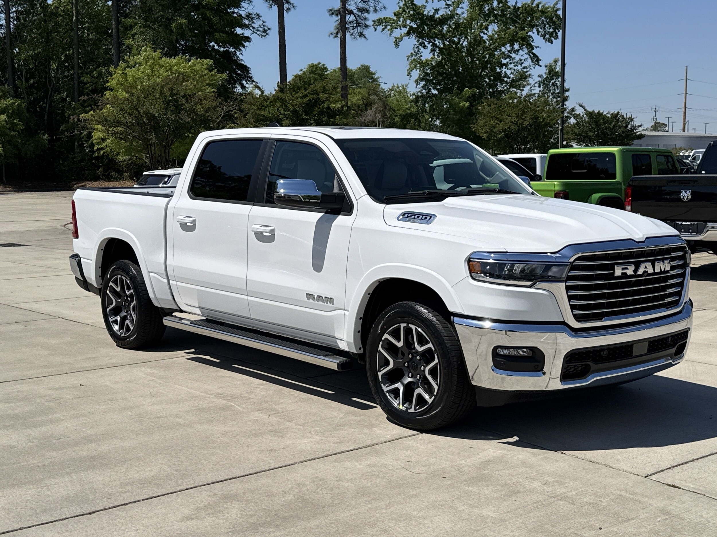 2025 Ram 1500 Laramie photo 2