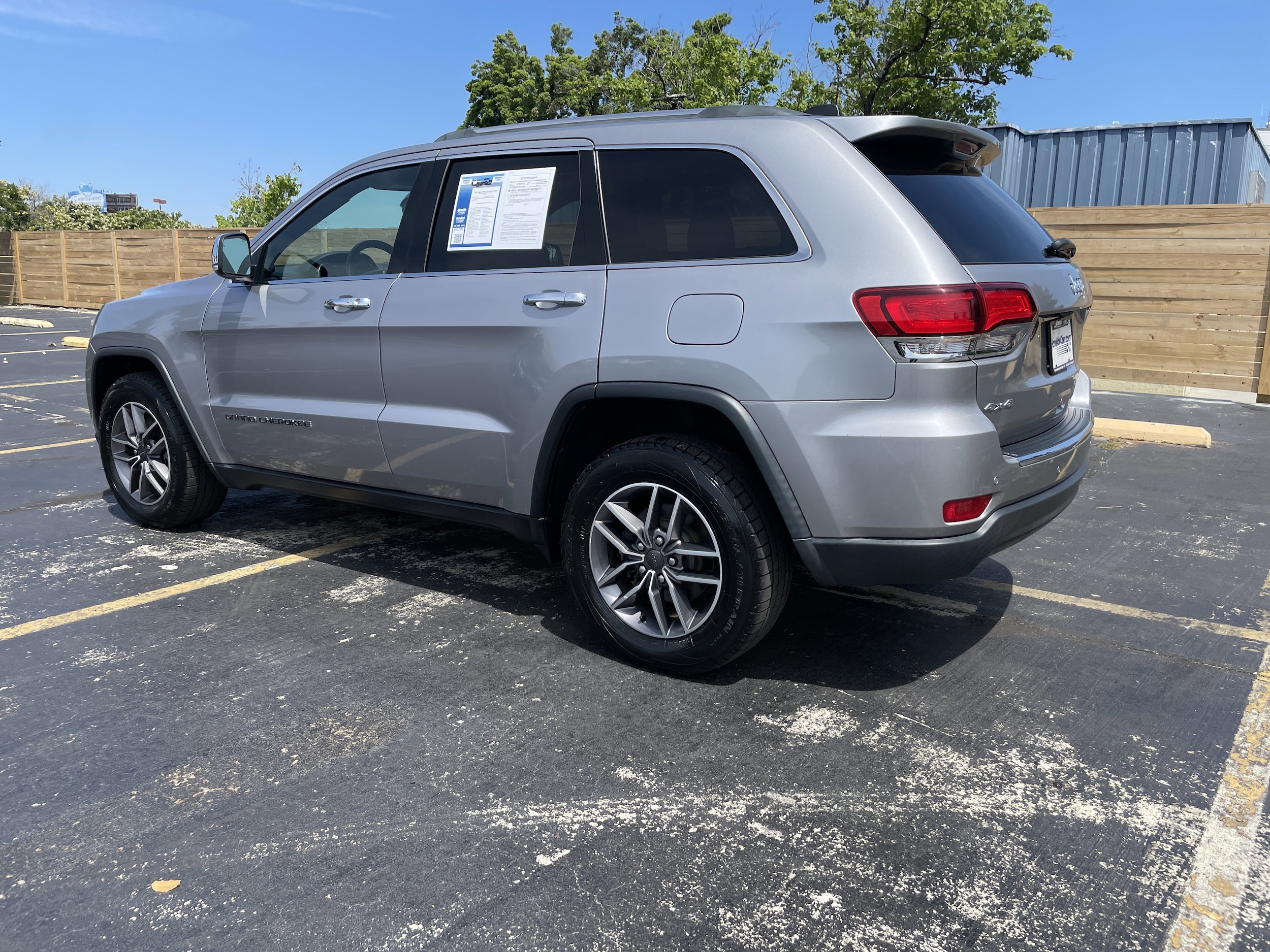 2020 Jeep Grand Cherokee Limited photo 3
