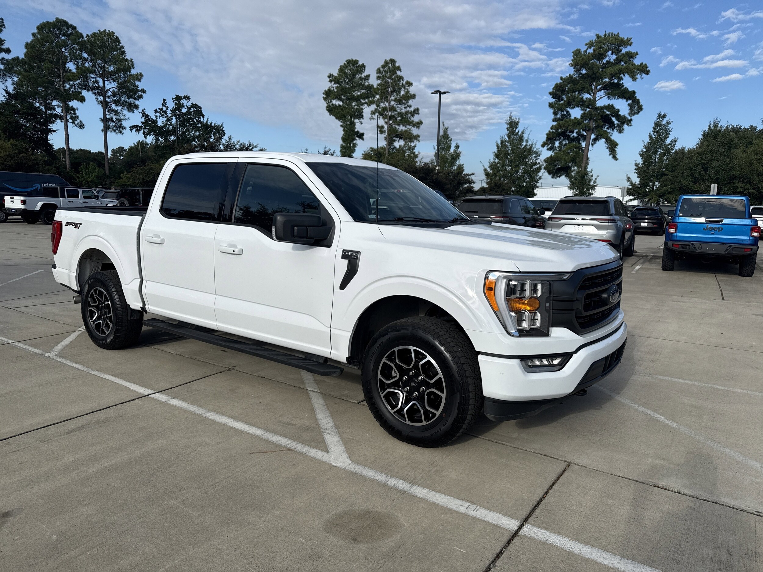 2022 Ford F-150 XLT photo 2