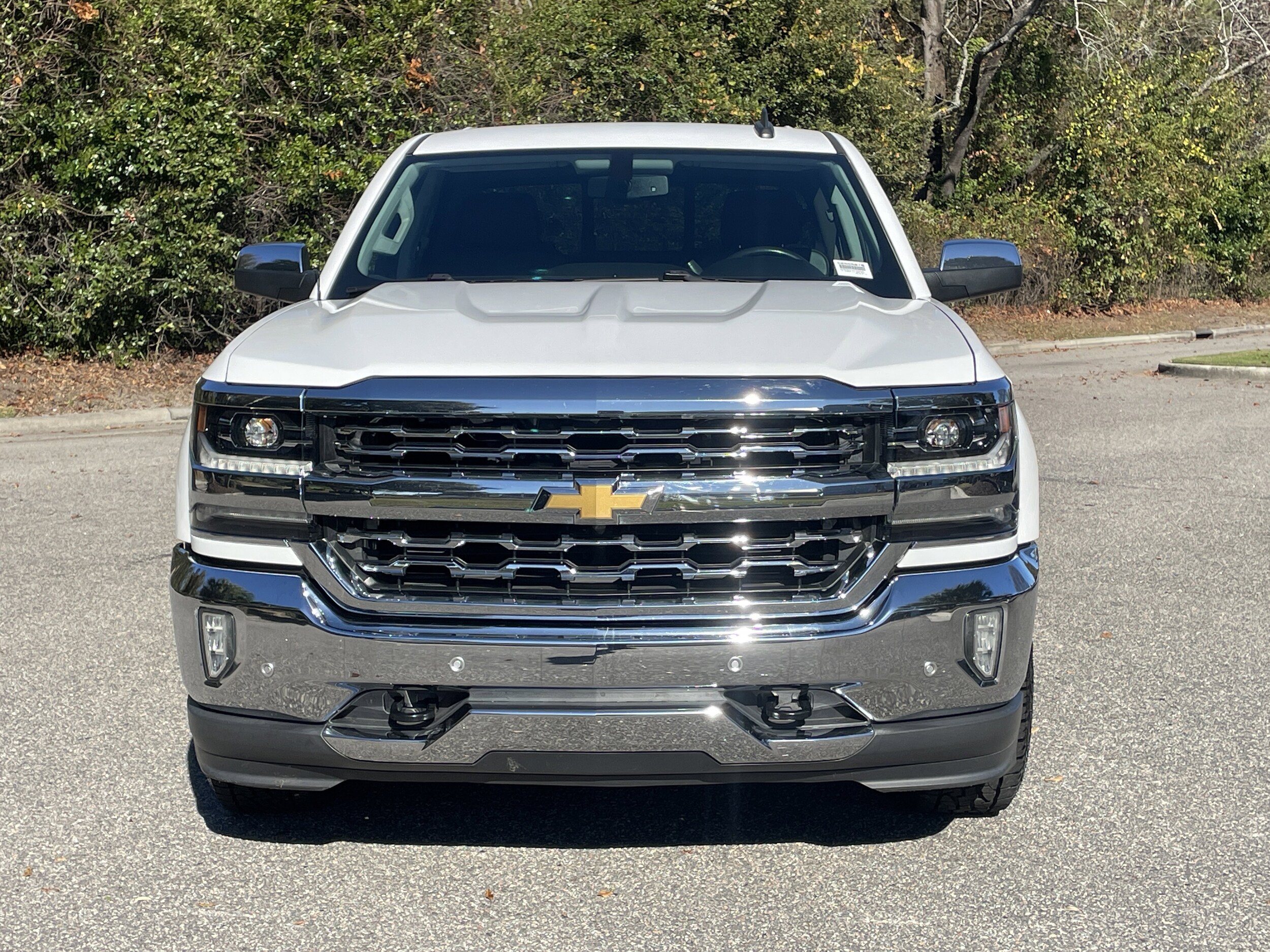 2017 Chevrolet Silverado 1500 LTZ photo 3