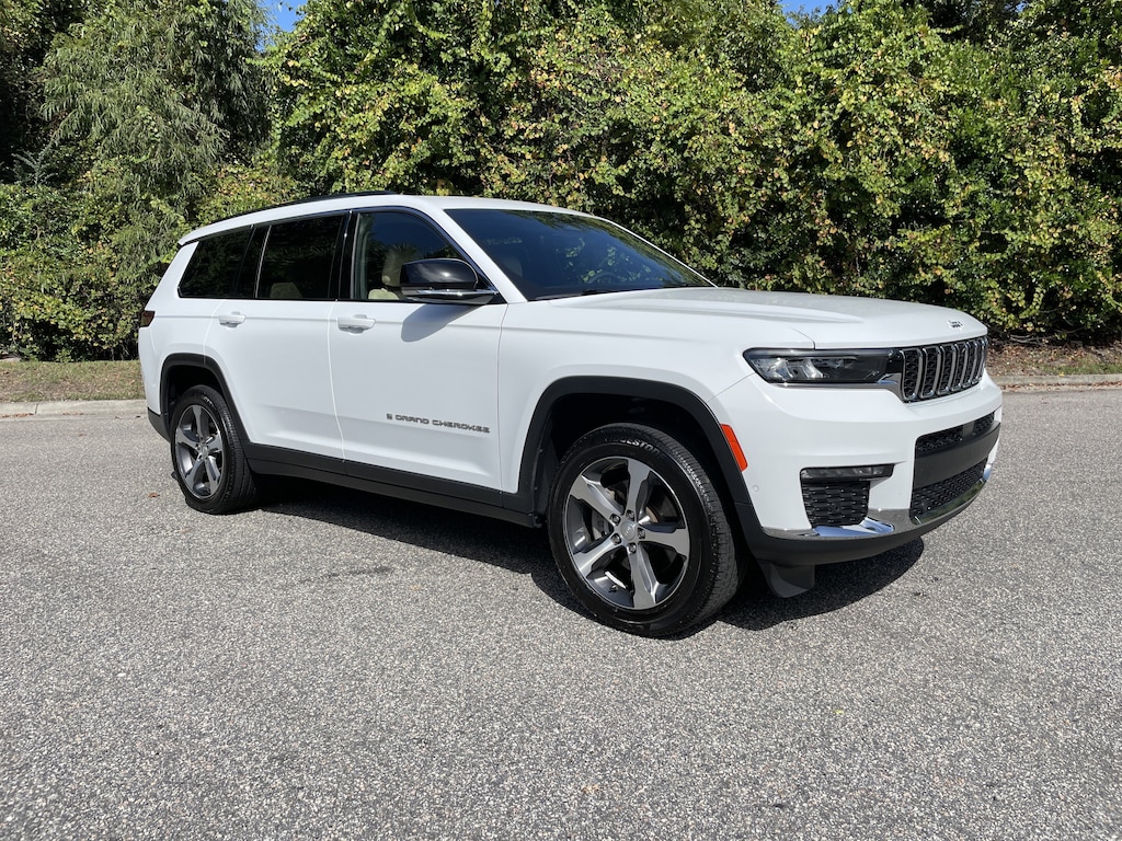 Used 2023 Jeep Grand Cherokee Limited SUV
