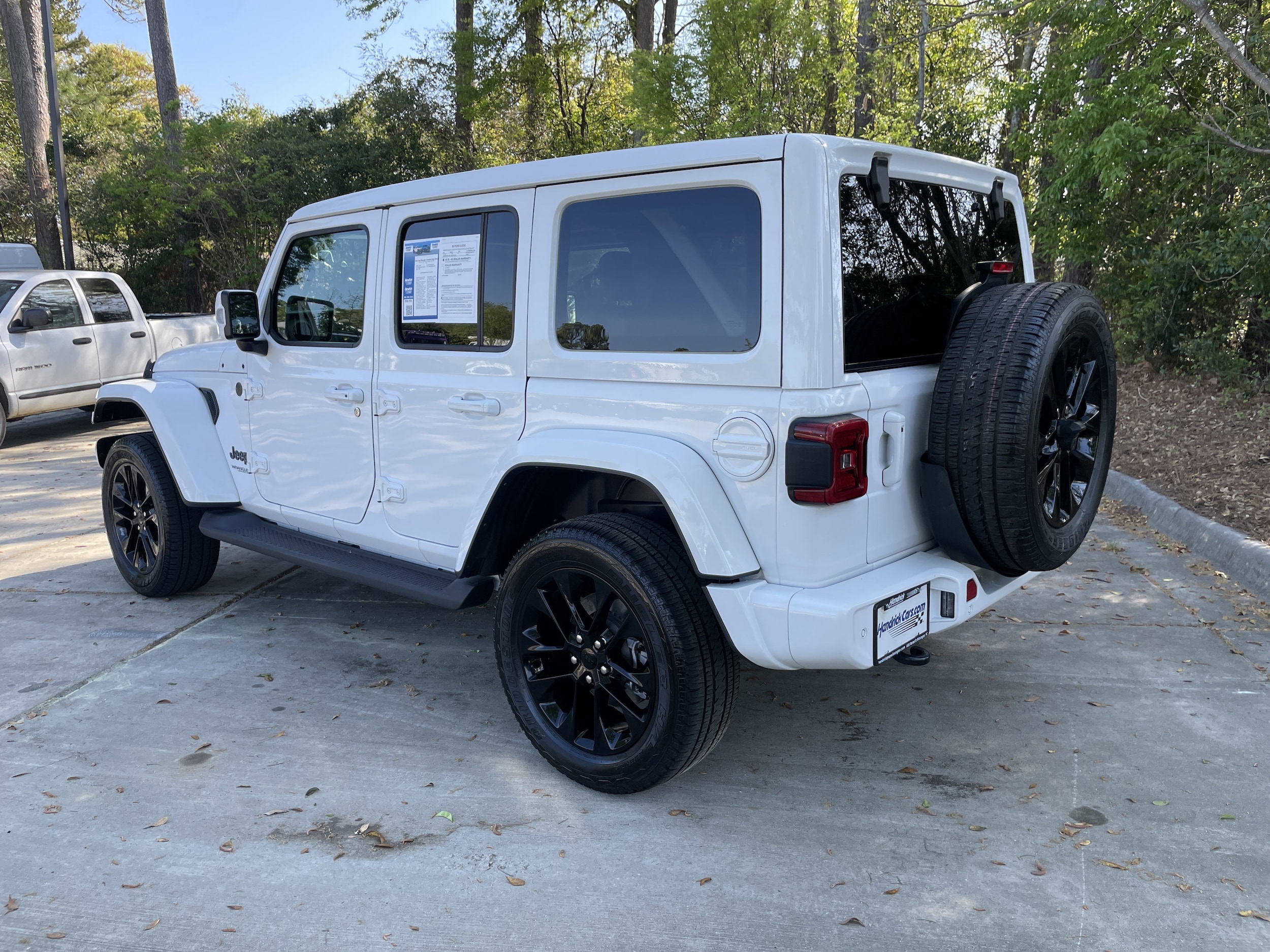 2022 Jeep Wrangler Unlimited High Altitude photo 3