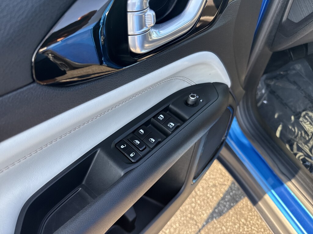 Used 2025 Jeep Compass Limited SUV