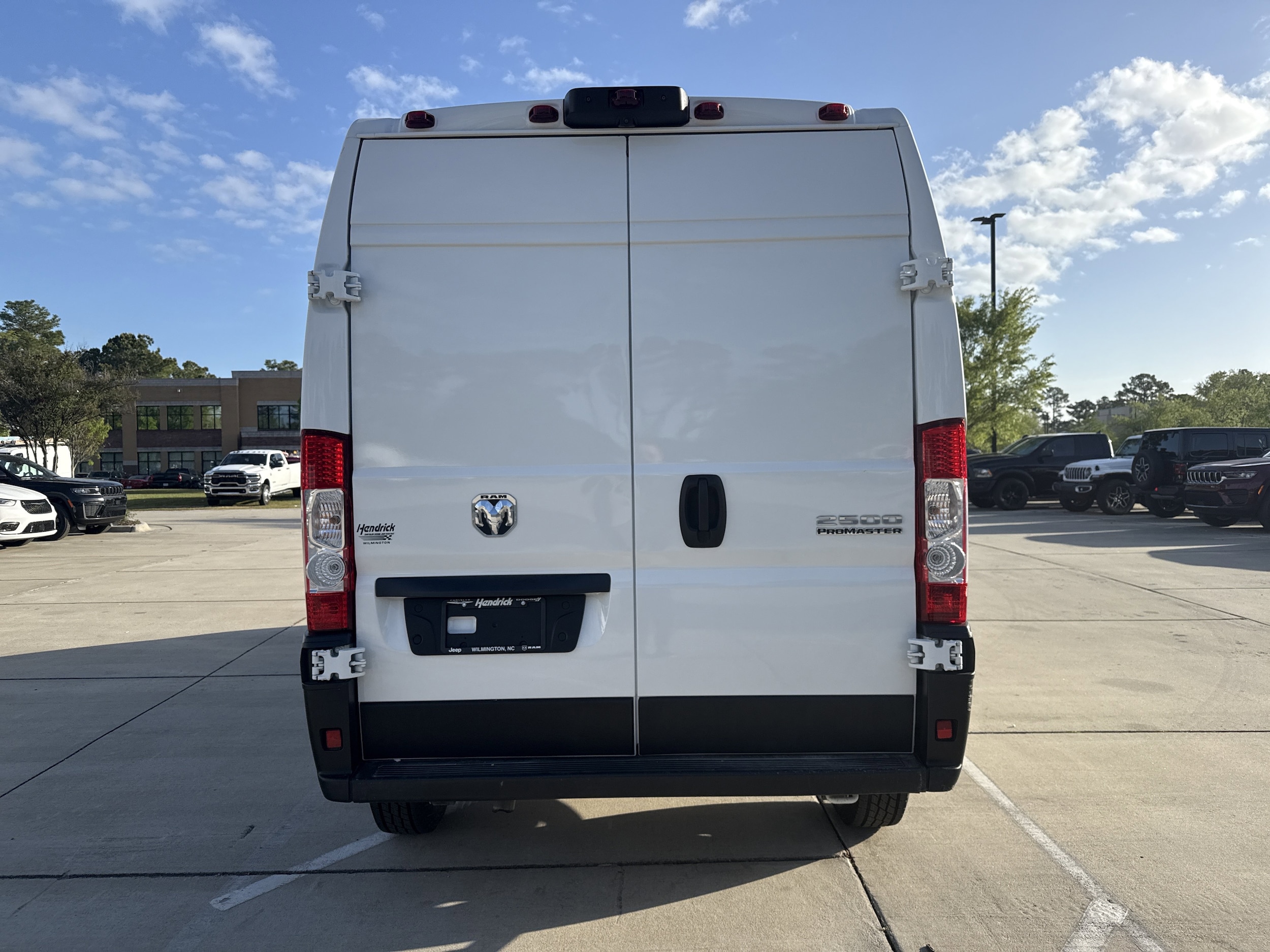 2023 Ram ProMaster 2500 photo 3