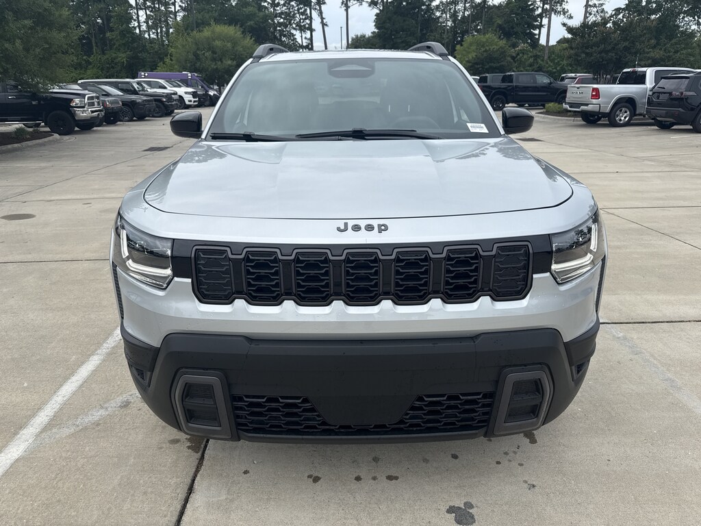 New 2026 Jeep Cherokee Laredo Sport Utility