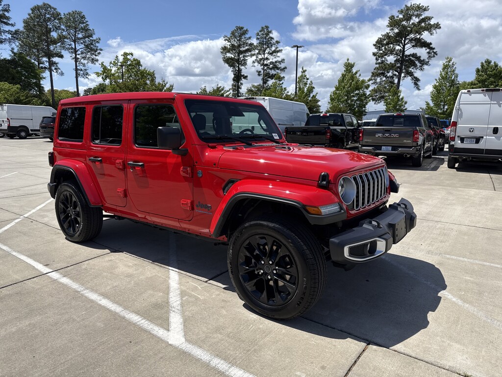 Used 2025 Jeep Wrangler 4xe Sahara SUV