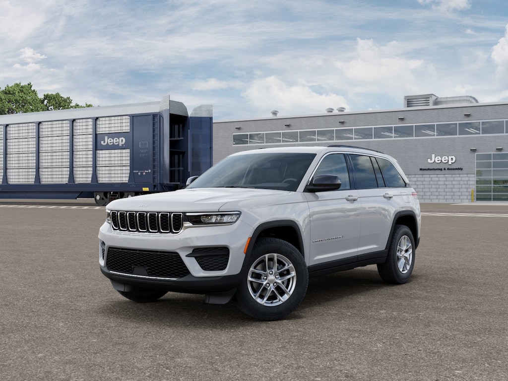 New 2026 Jeep Grand Cherokee Laredo X Sport Utility