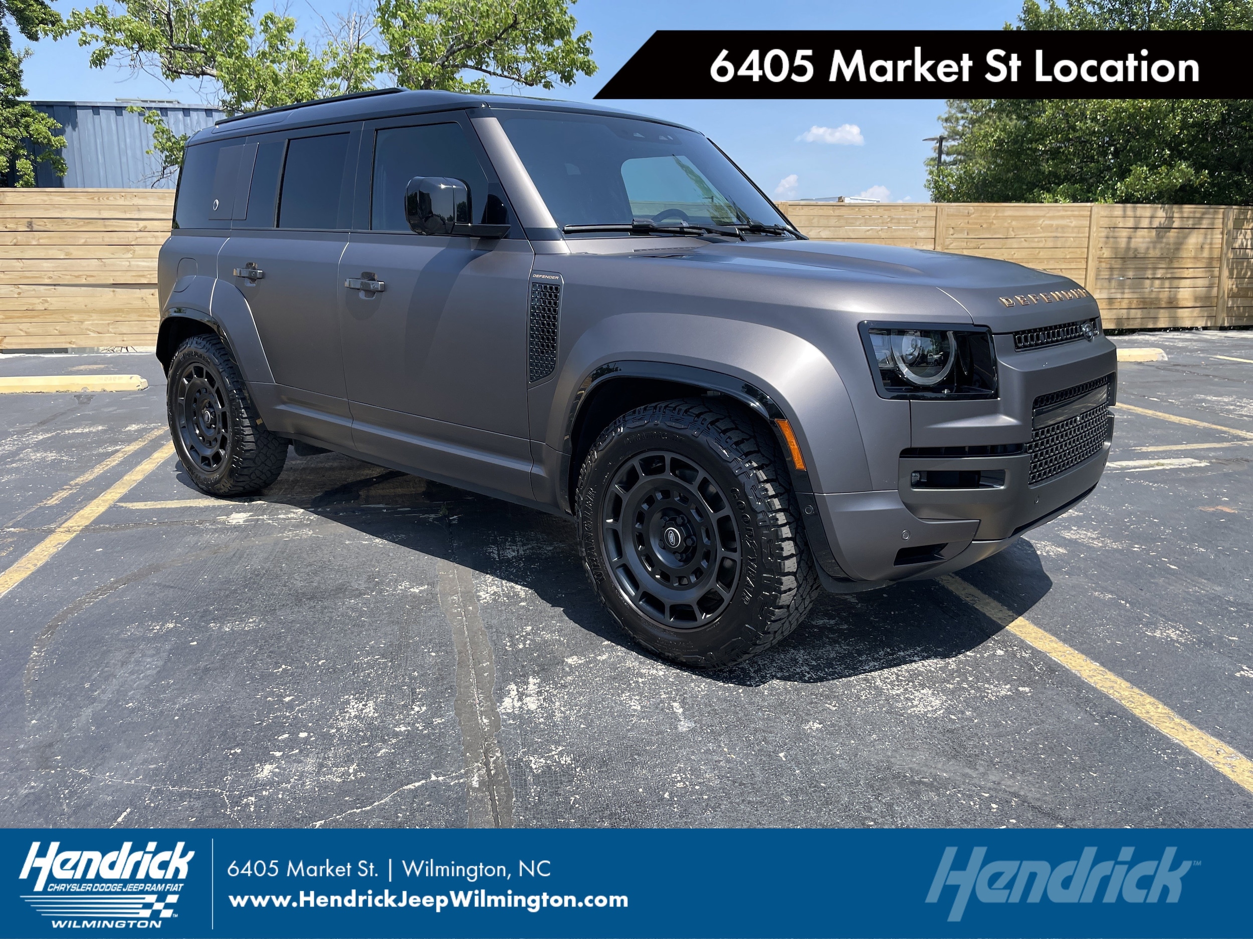 2025 Land Rover Defender 110 Octa P635's photo