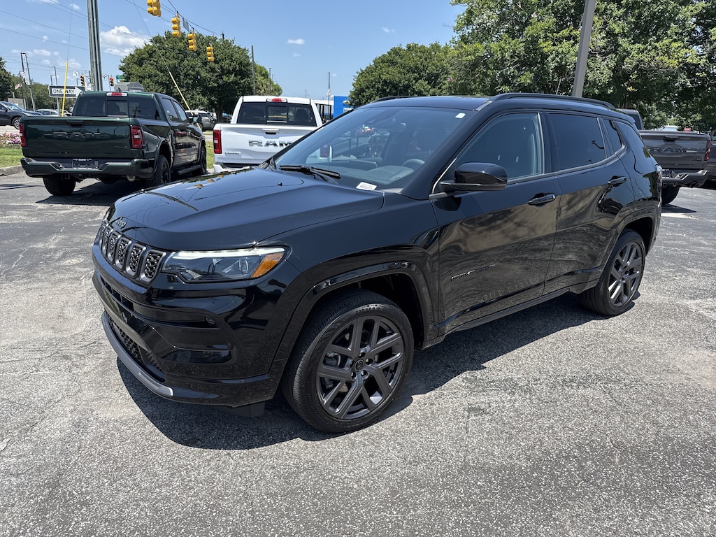 Used 2025 Jeep Compass Limited SUV