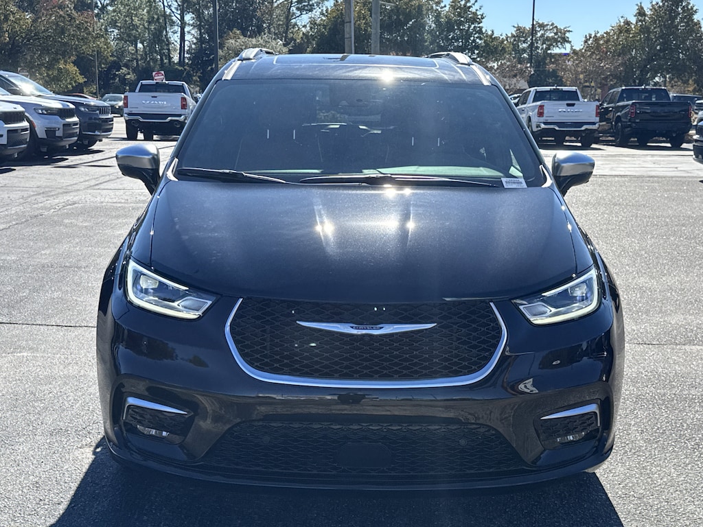 New 2026 Chrysler Pacifica Pinnacle Passenger Van